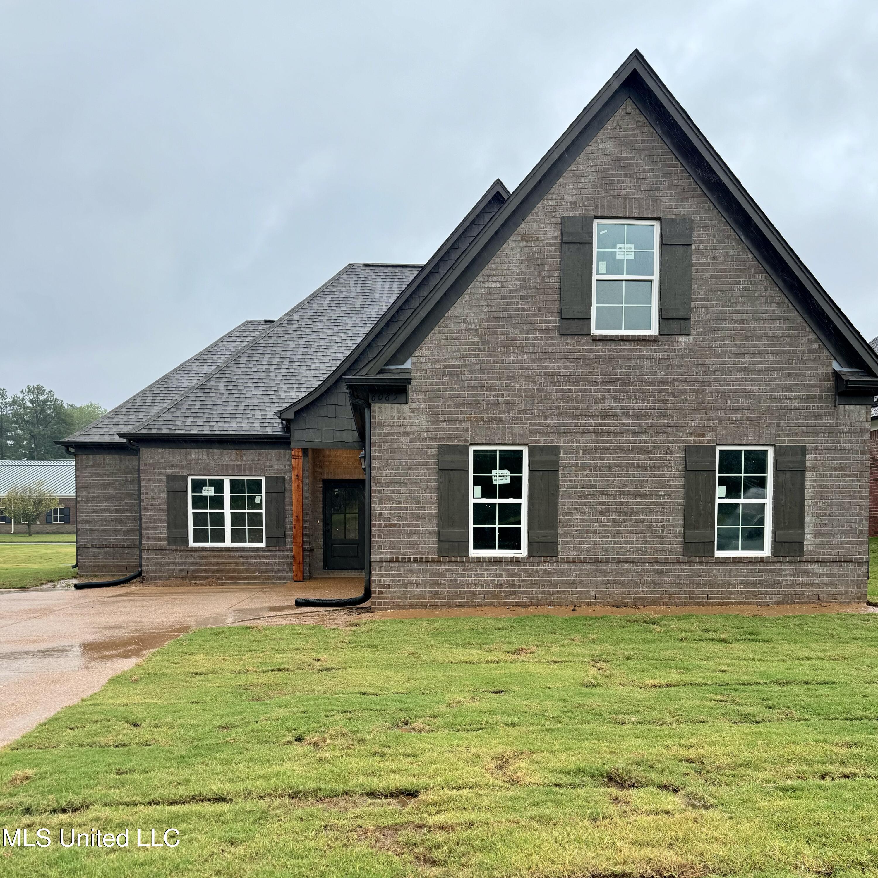 6173 Clover Court Property Photo 1