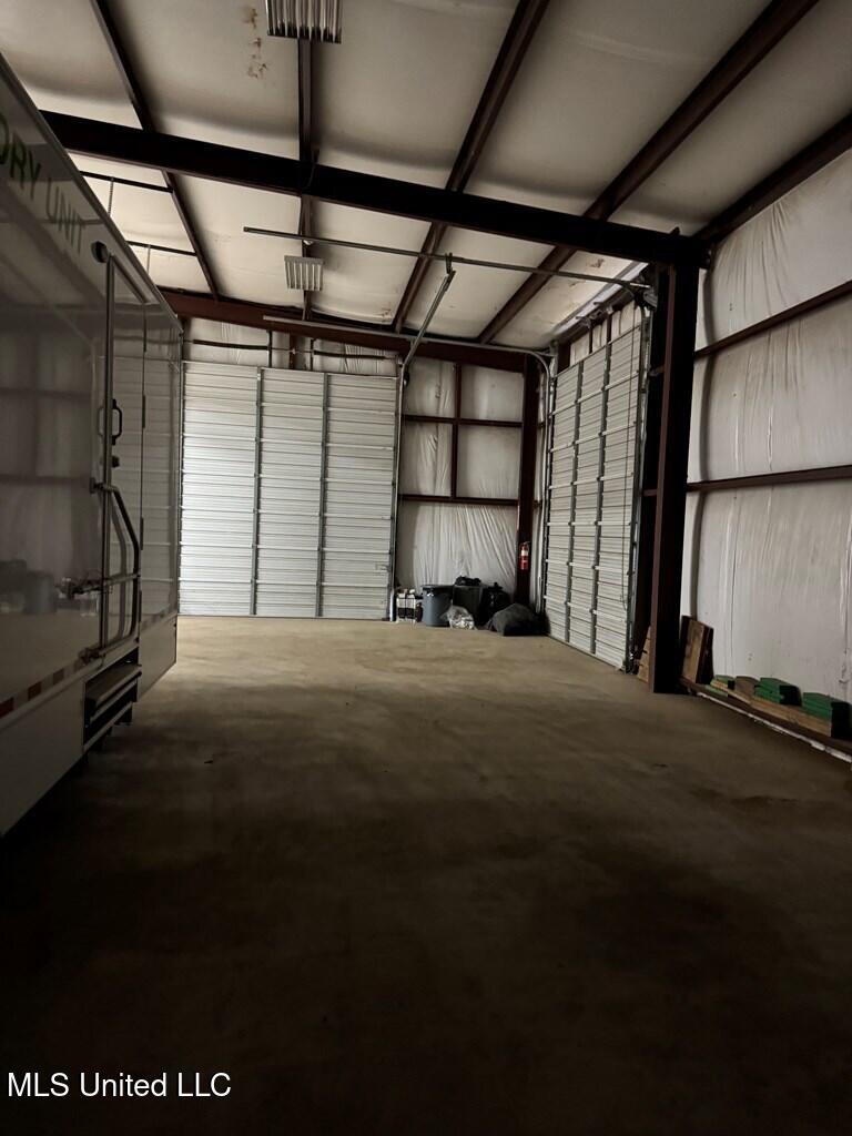 1650 Whiting Road Property Photo 4