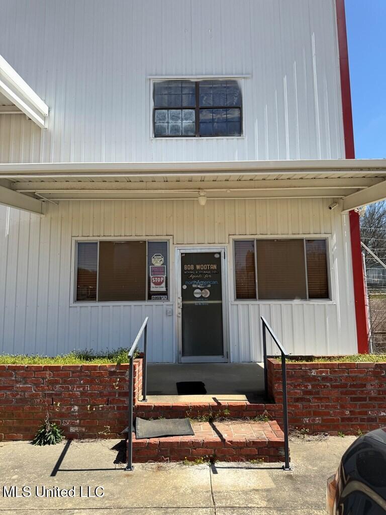 1650 Whiting Road Property Photo 6
