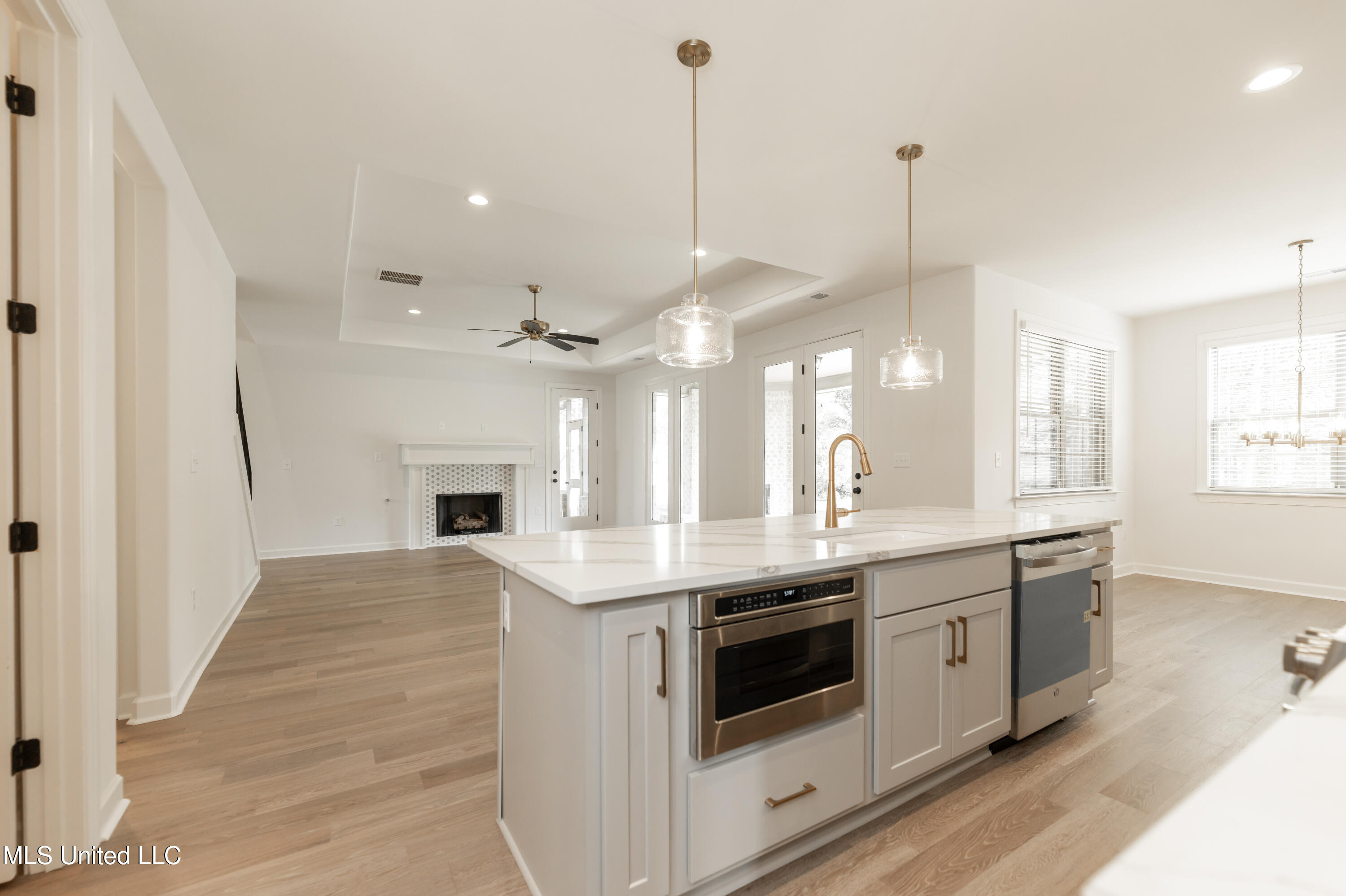 115 Cedar Crest Cove Property Photo 8