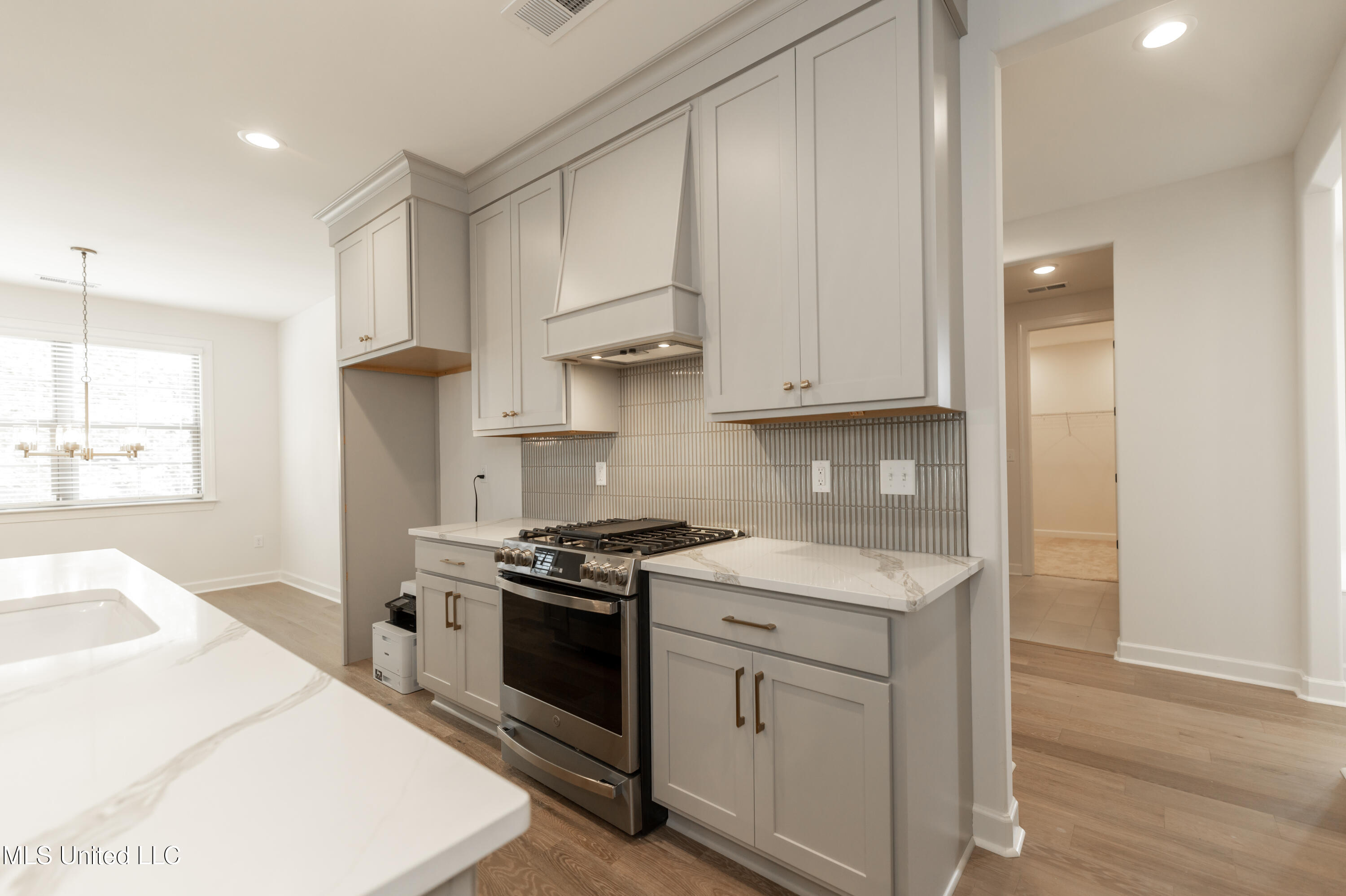 115 Cedar Crest Cove Property Photo 11