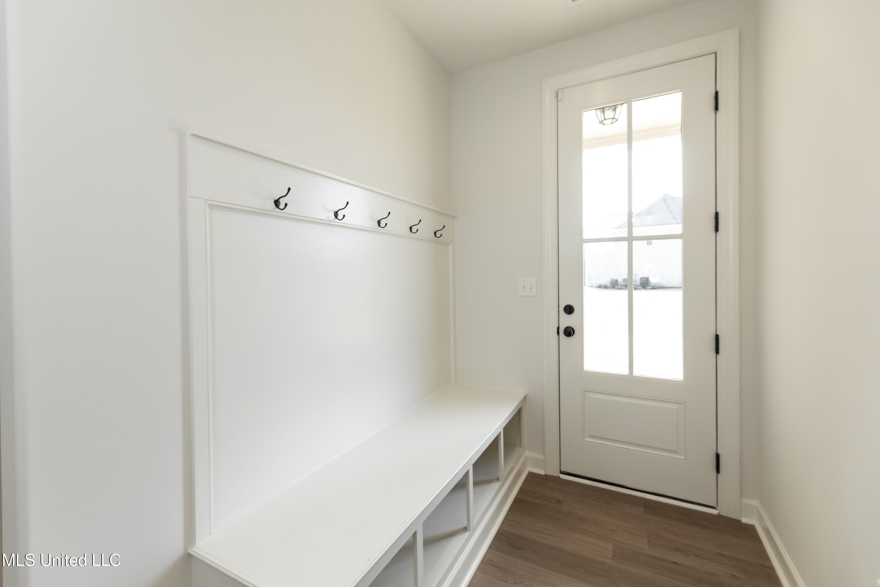 115 Cedar Crest Cove Property Photo 34