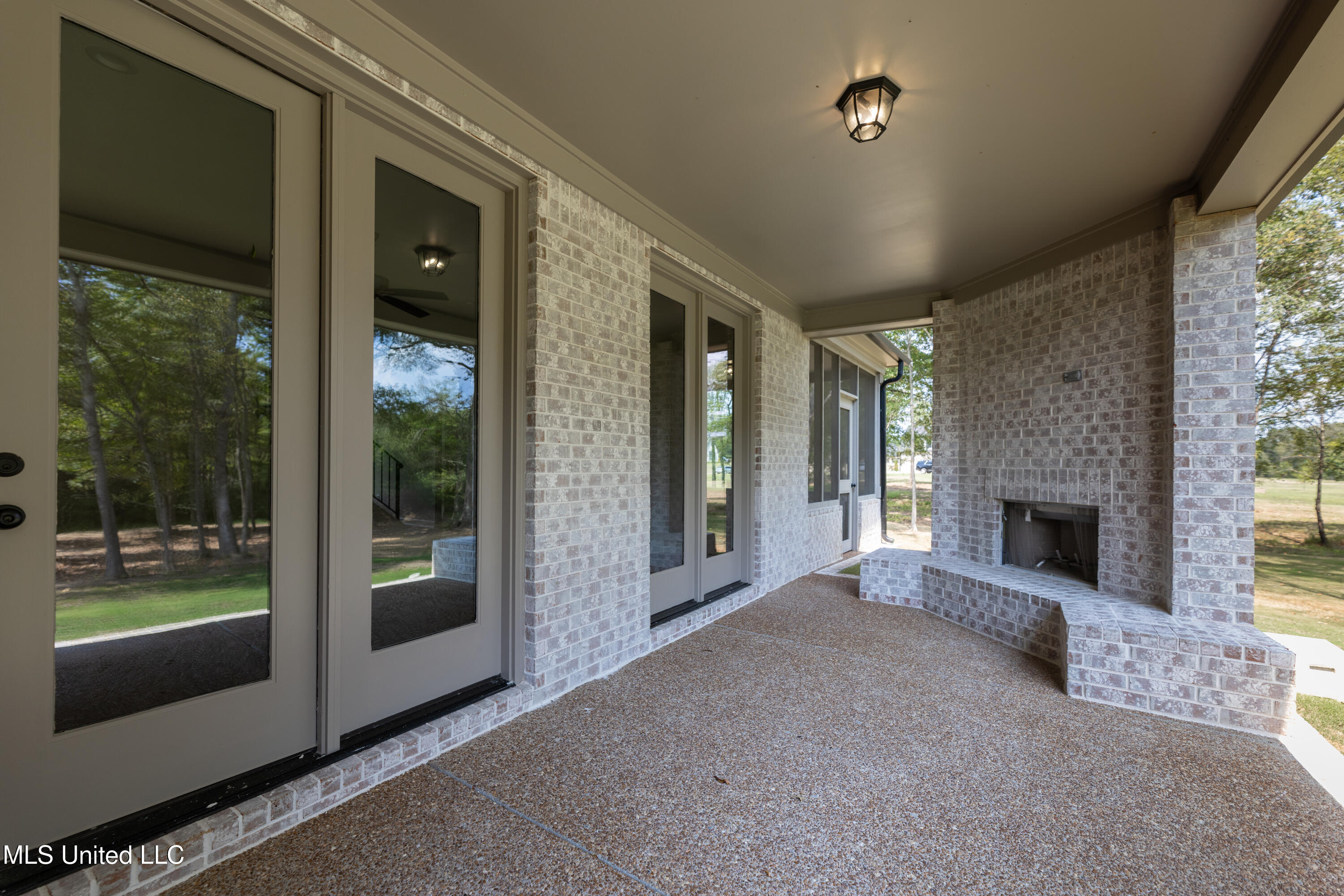 115 Cedar Crest Cove Property Photo 35