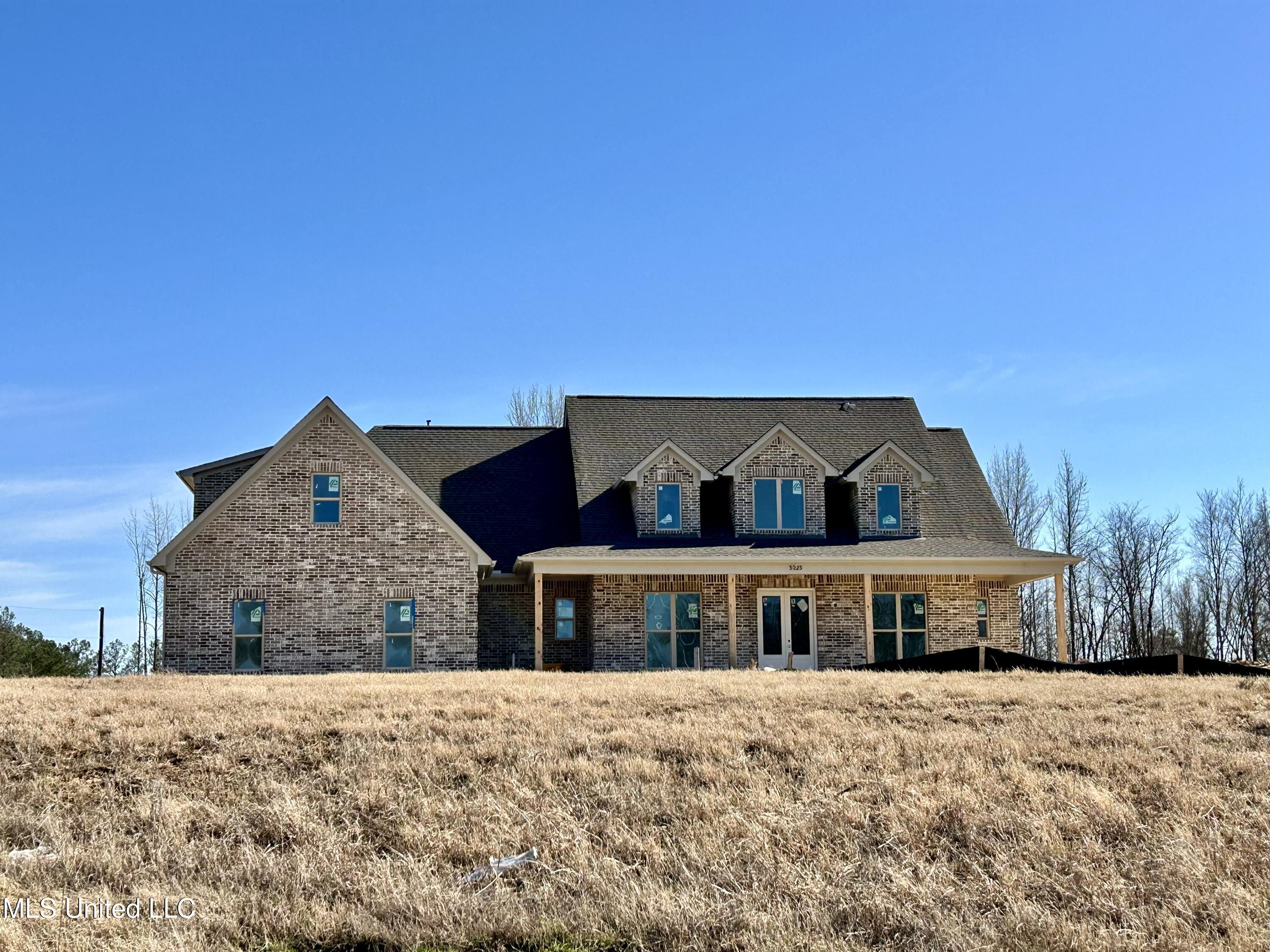 5225 Deerwood Crossing Drive Property Photo 1