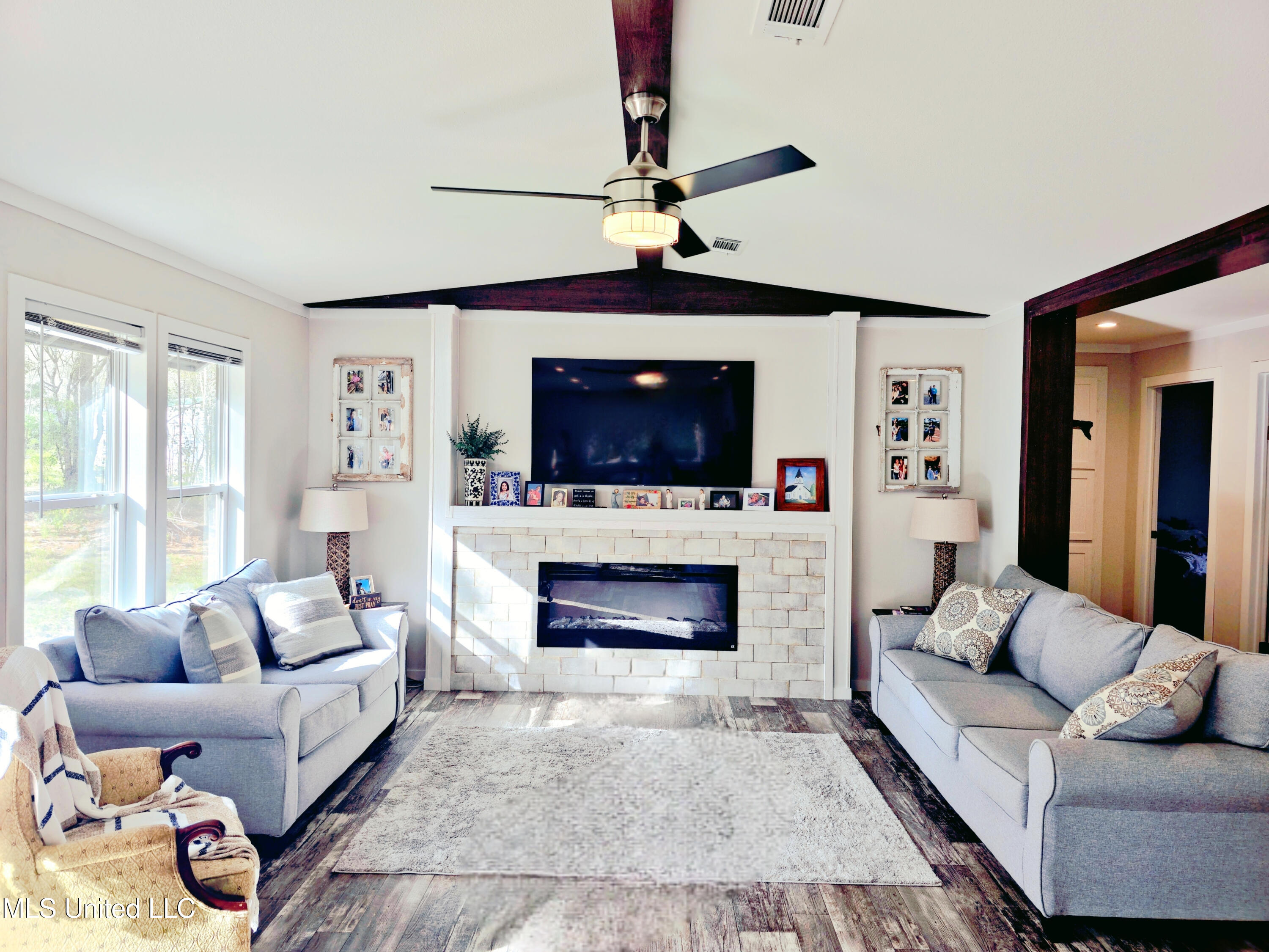 26004 Bowfin Drive Property Photo 2