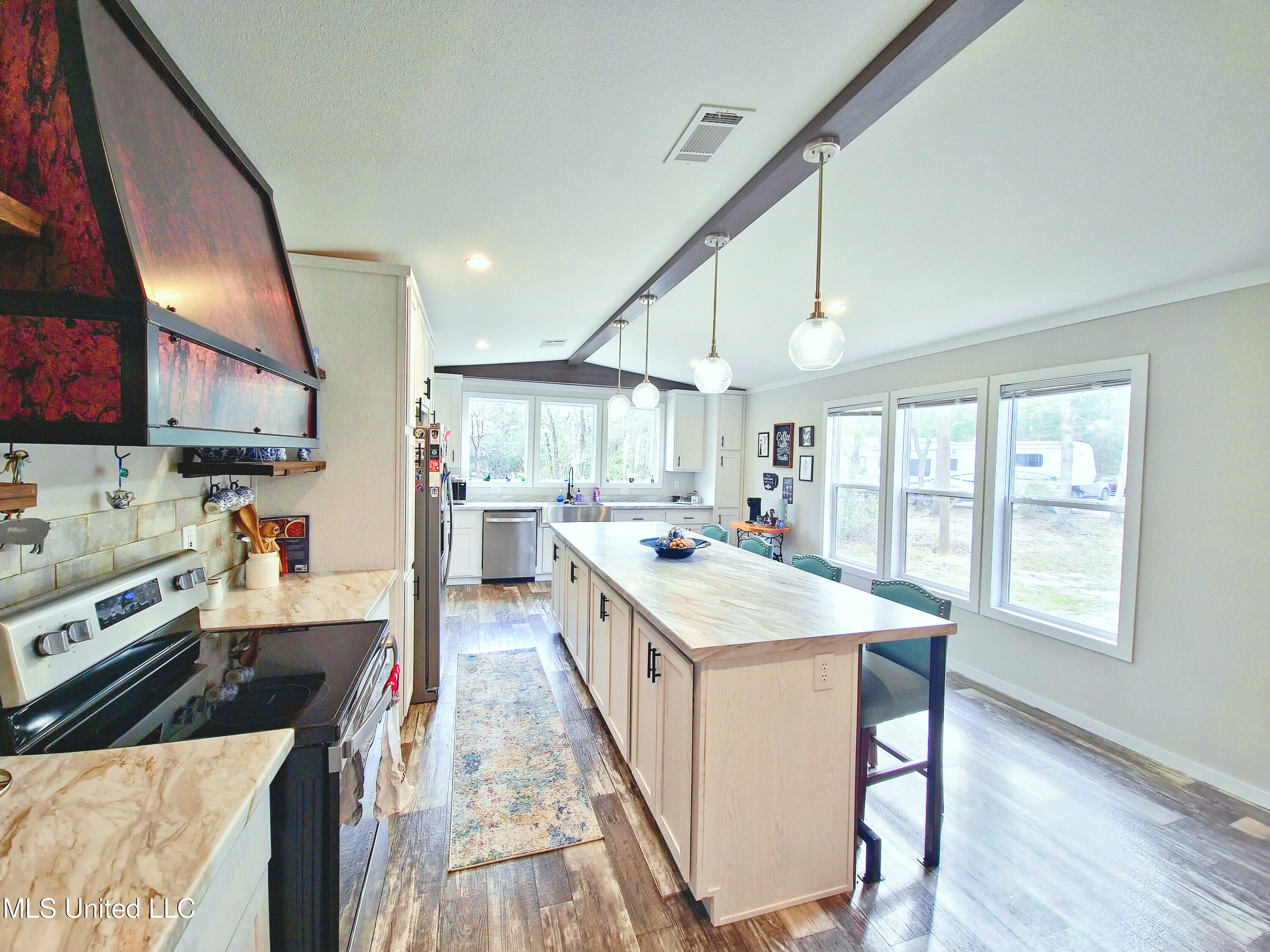 26004 Bowfin Drive Property Photo 5