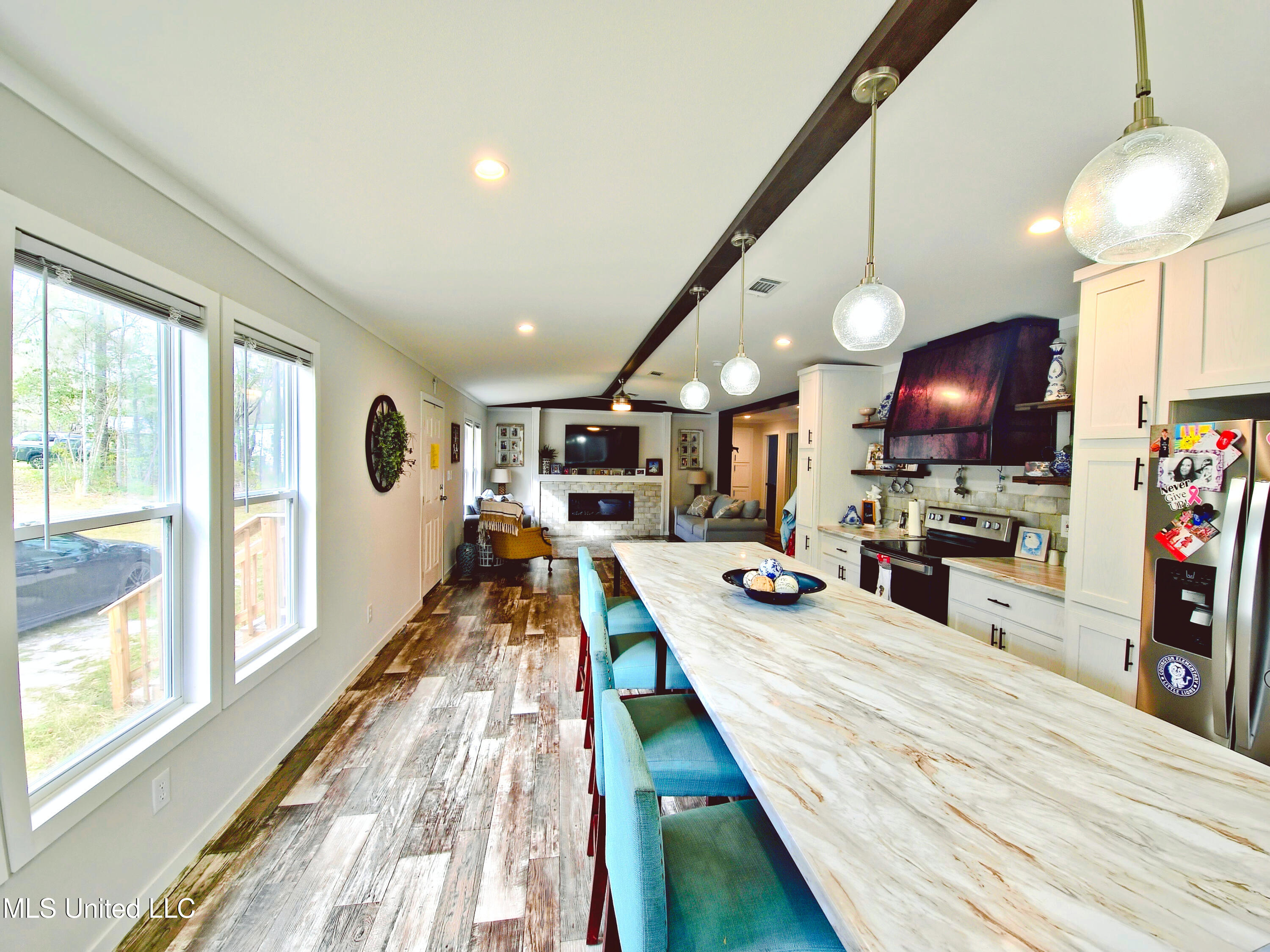 26004 Bowfin Drive Property Photo 6