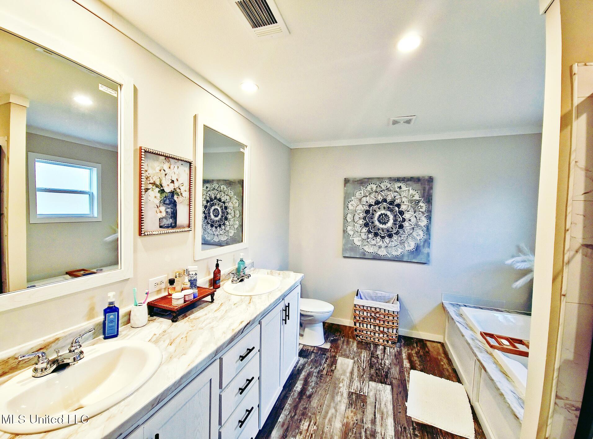 26004 Bowfin Drive Property Photo 10