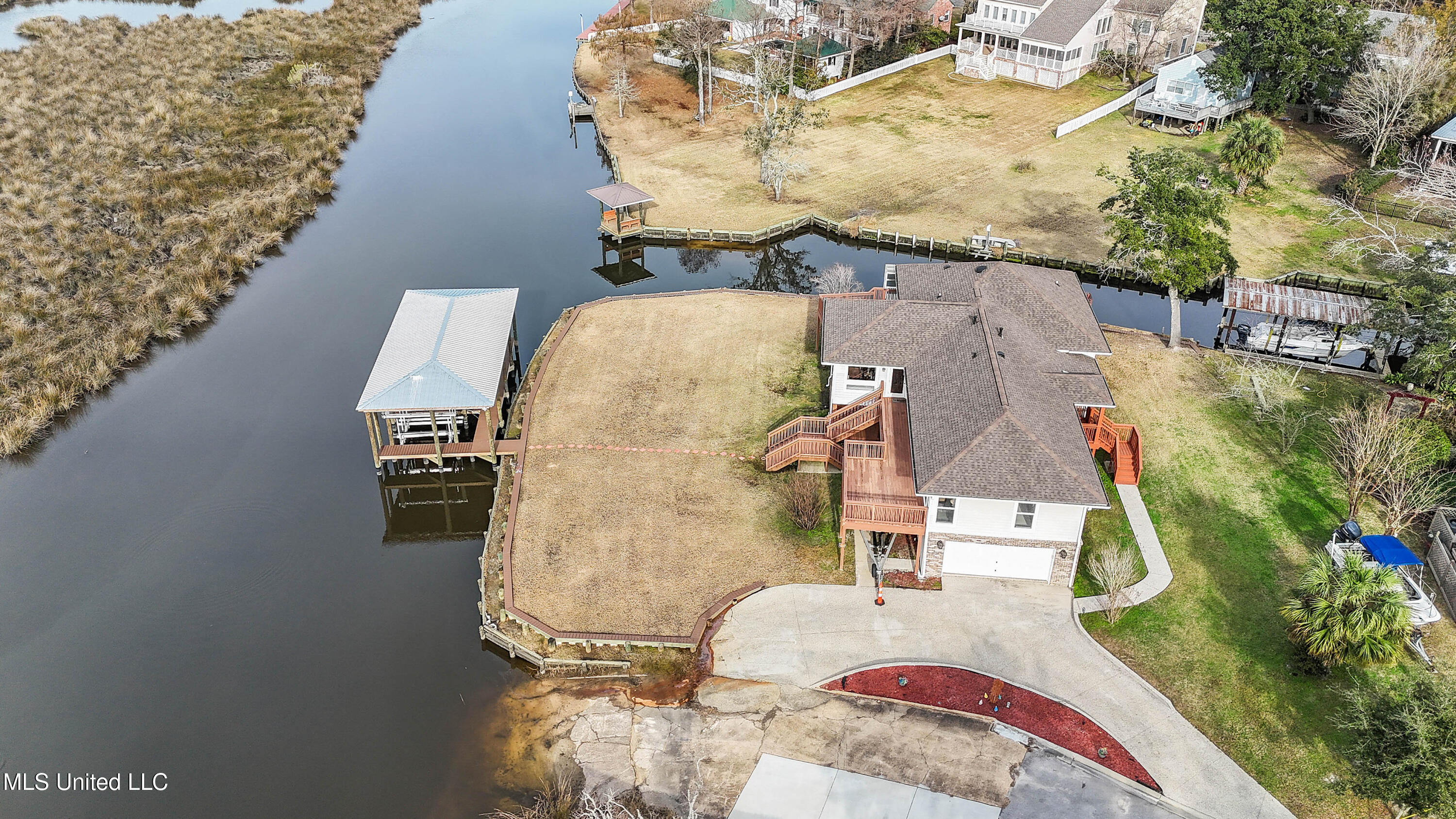 2562 Mercedes Drive Property Photo 43