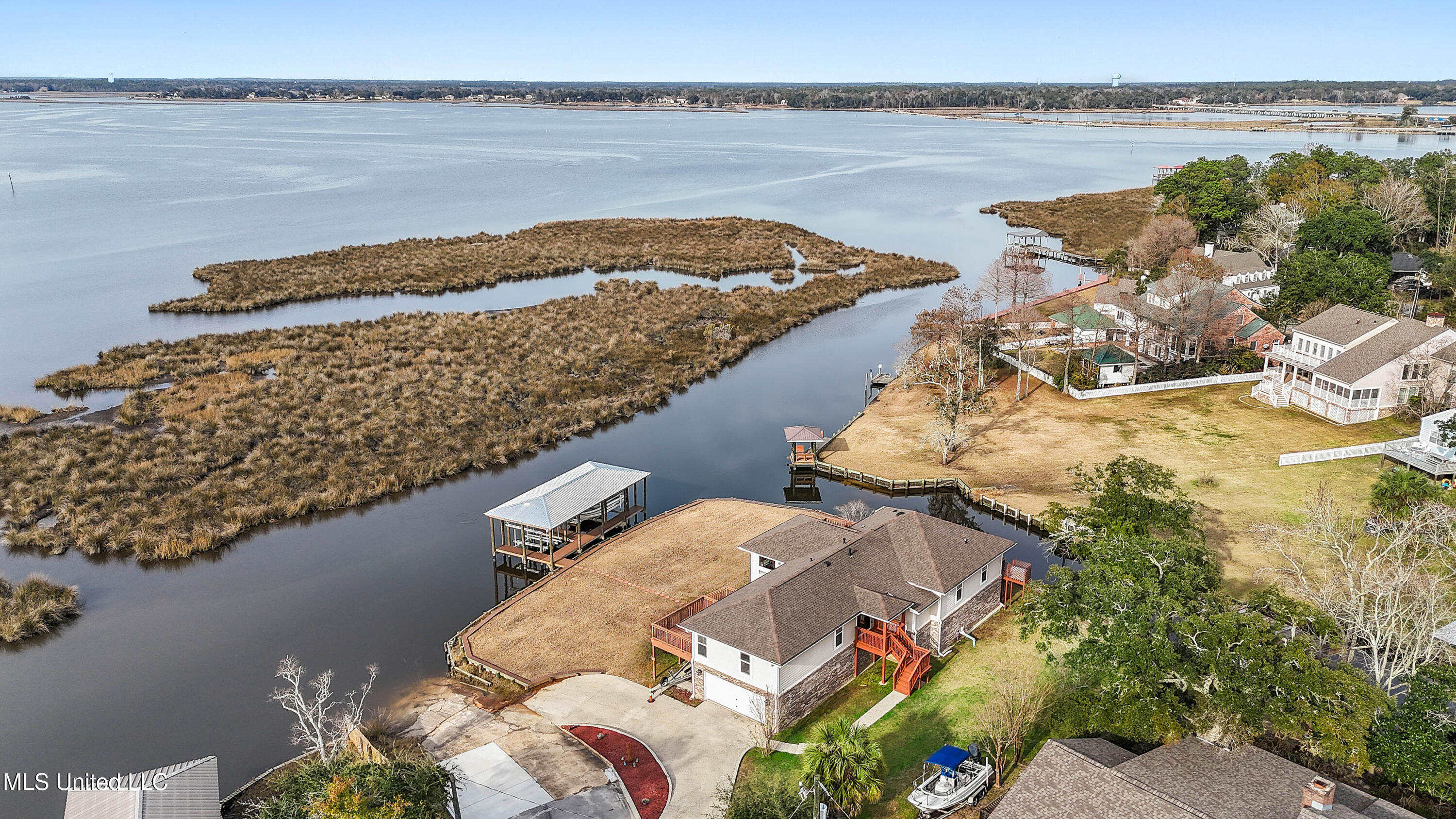 2562 Mercedes Drive Property Photo 47