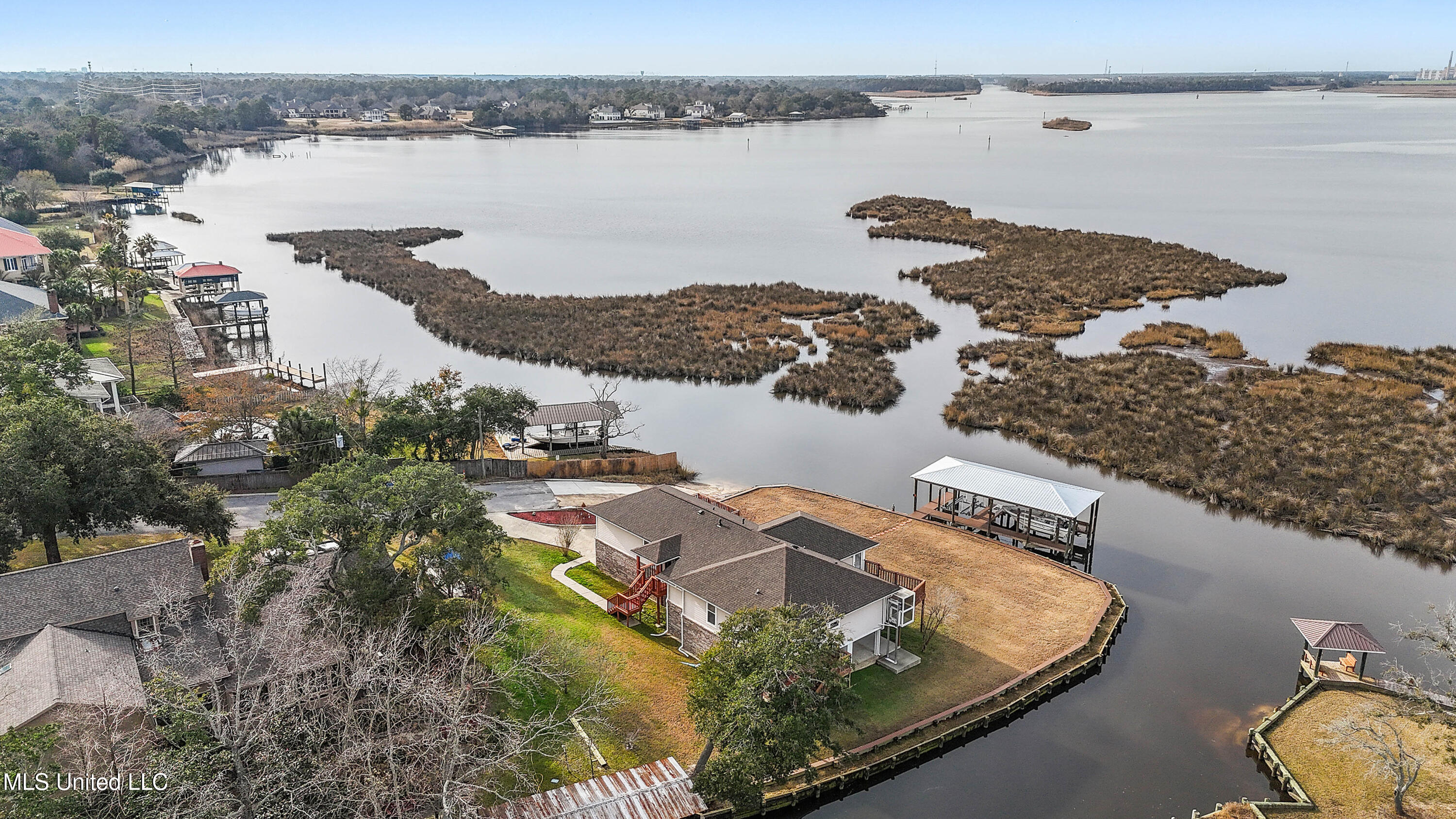 2562 Mercedes Drive Property Photo 48