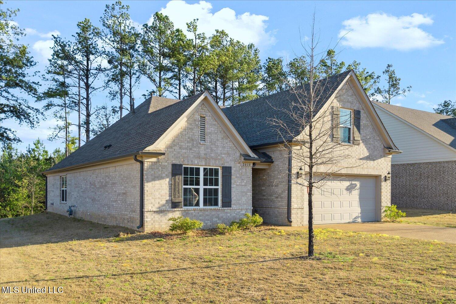 2616 Dela Drive Property Photo 1