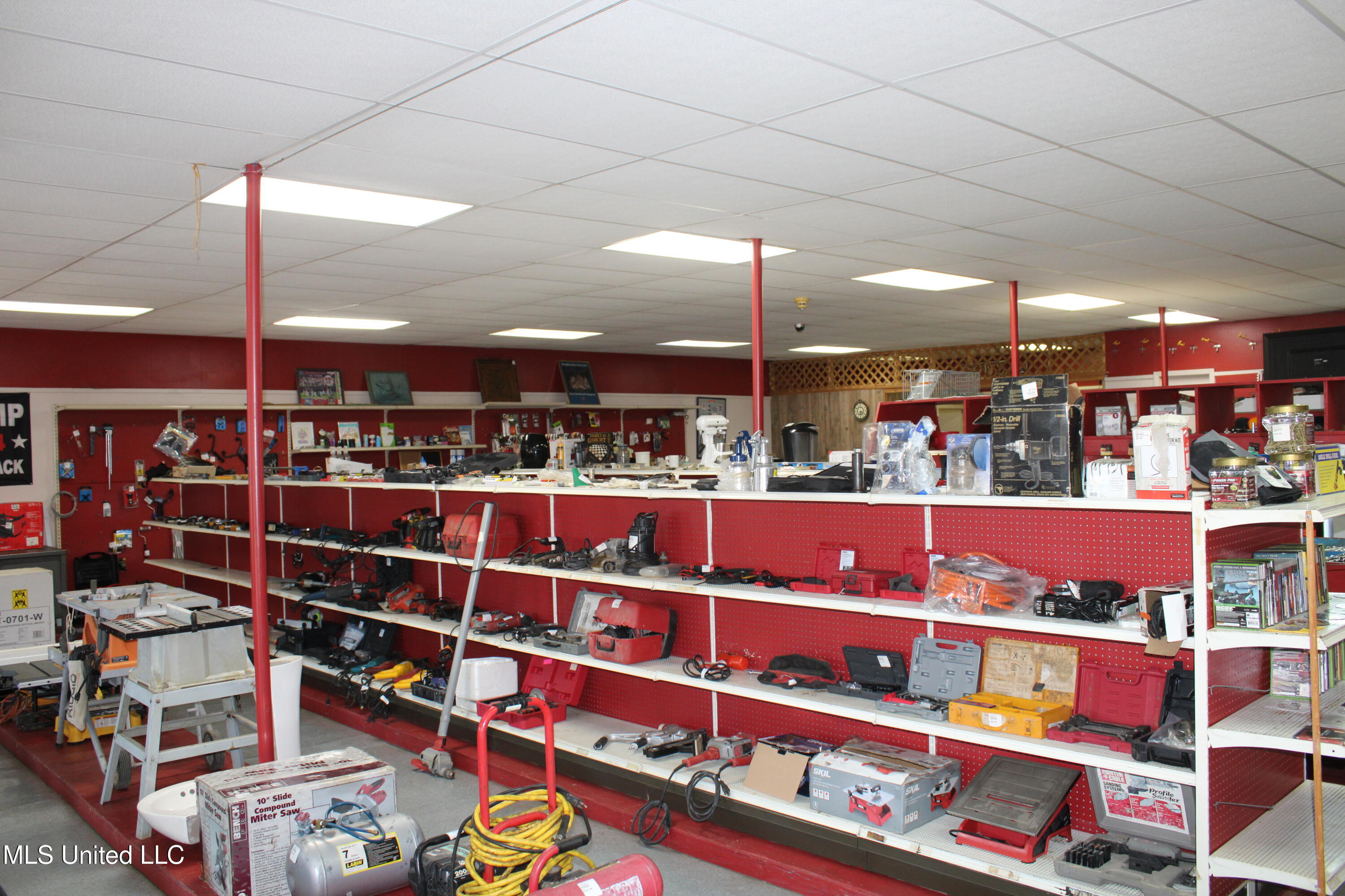 130 N Market Street Property Photo 12