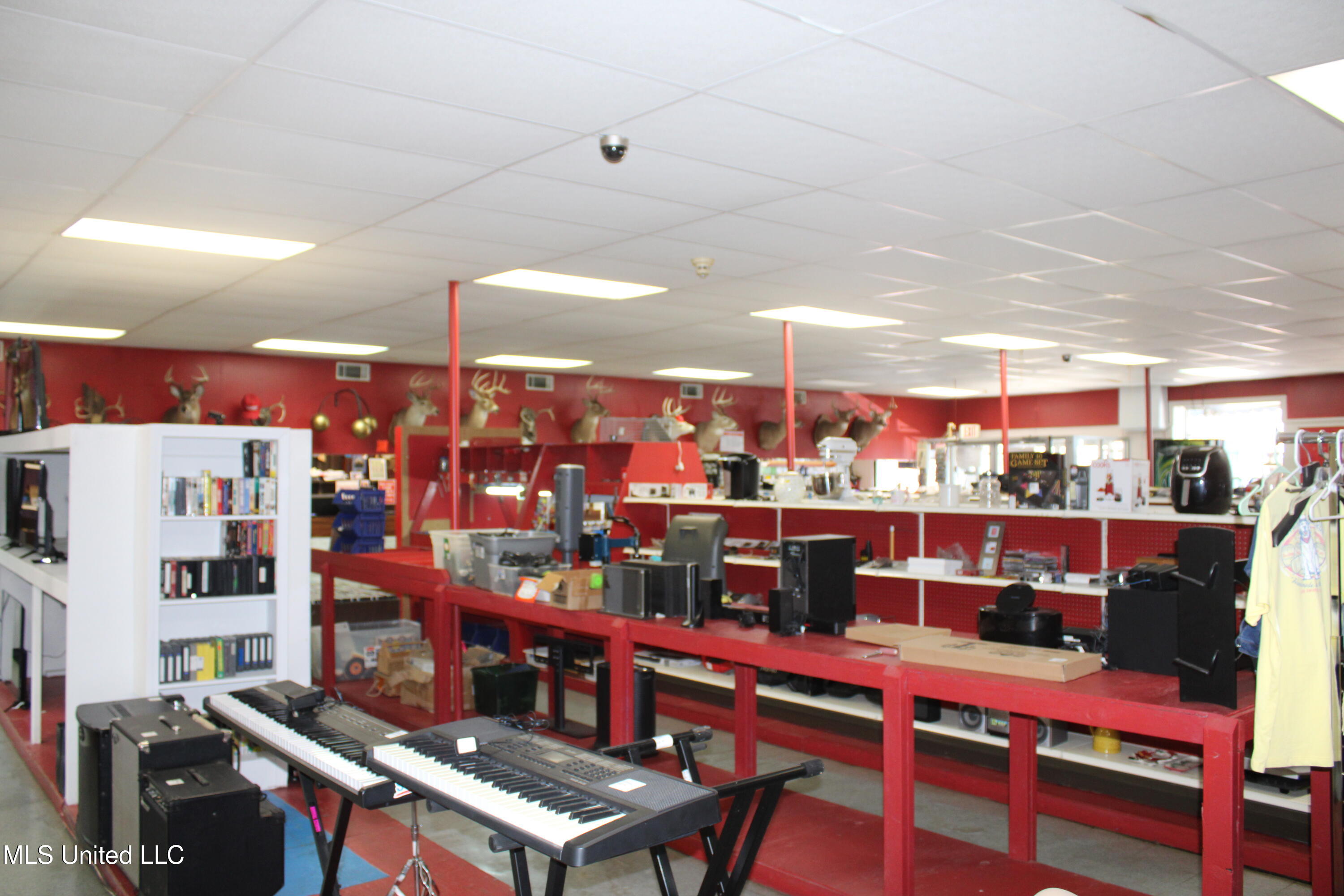 130 N Market Street Property Photo 14