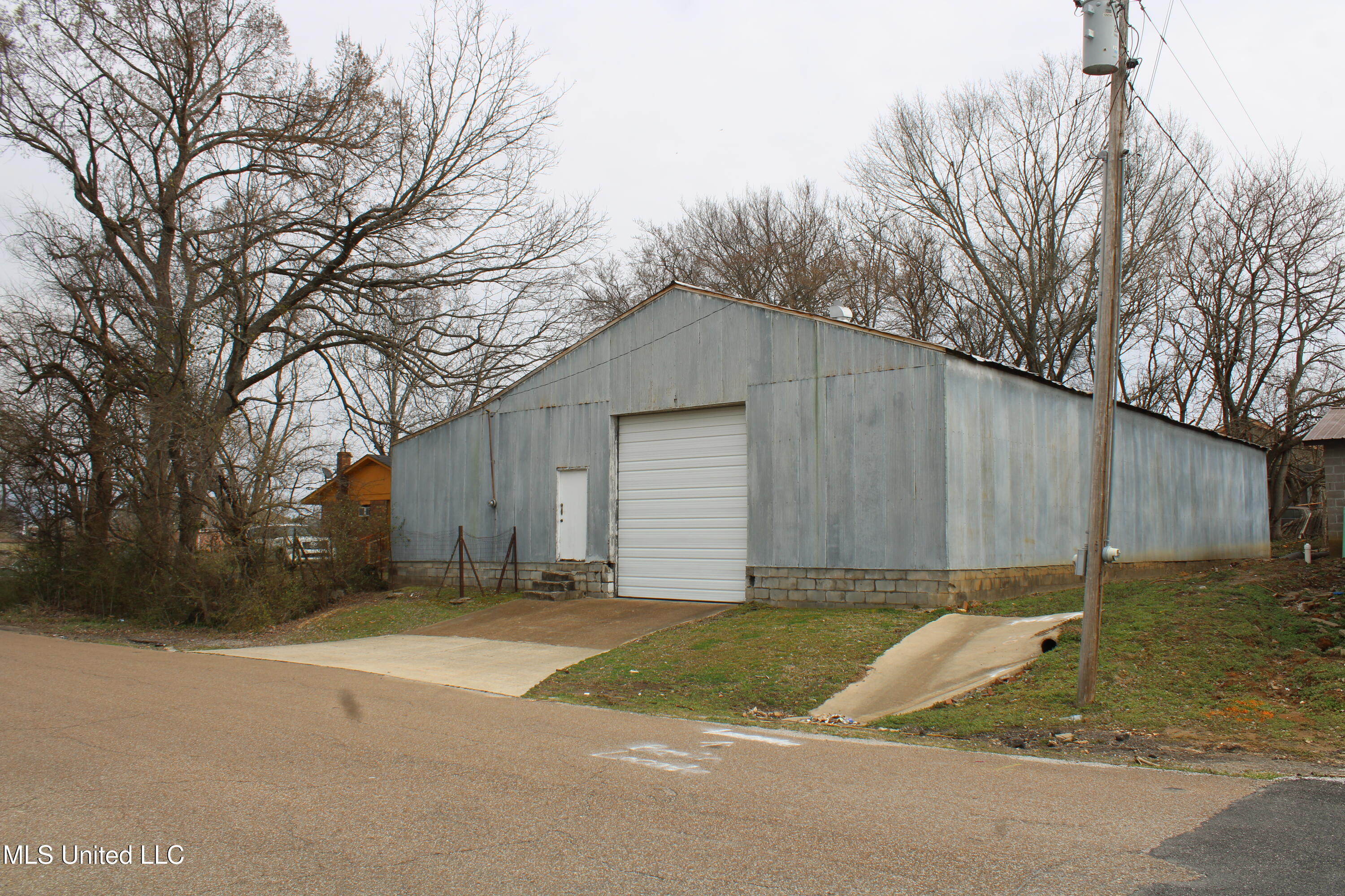 0 N Alderson Street Property Photo 1