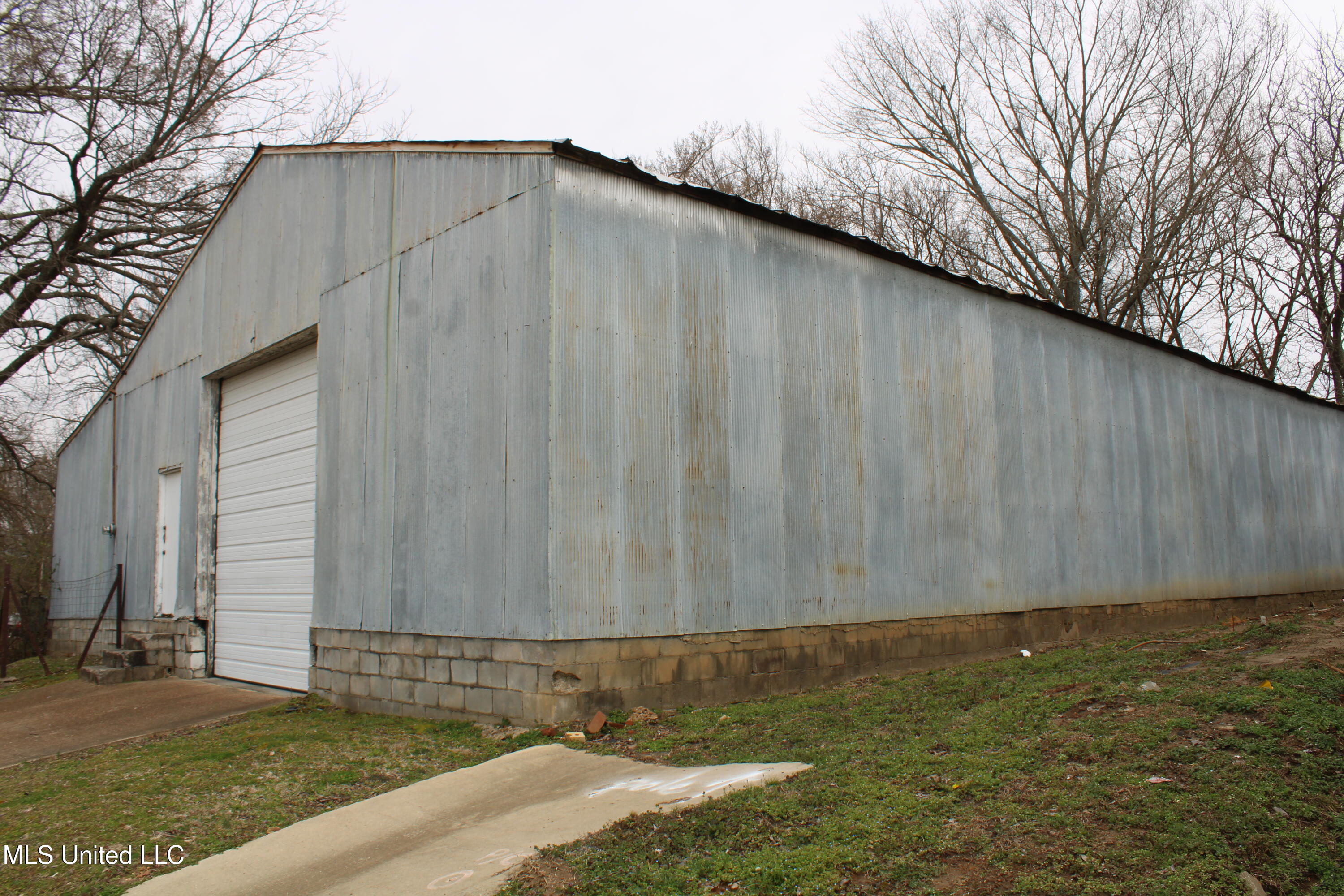 0 N Alderson Street Property Photo 3
