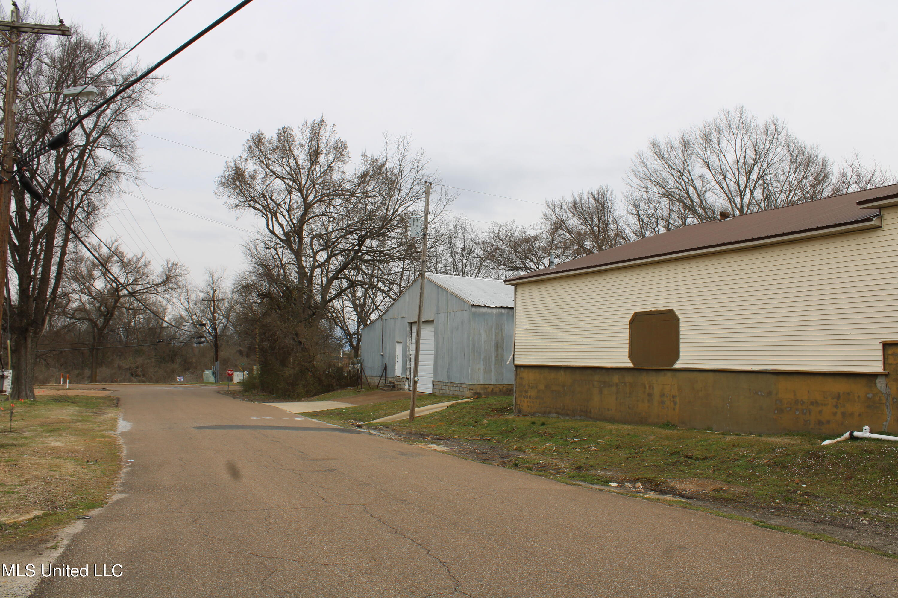 0 N Alderson Street Property Photo 4