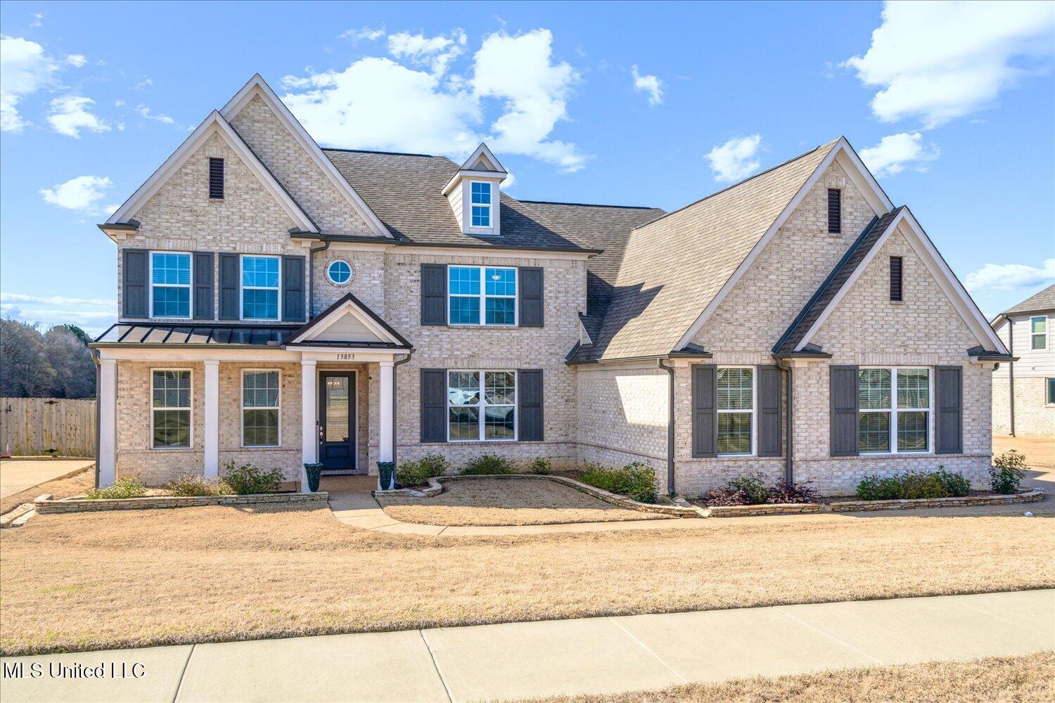 13853 Highlands Crest Drive Property Photo 1