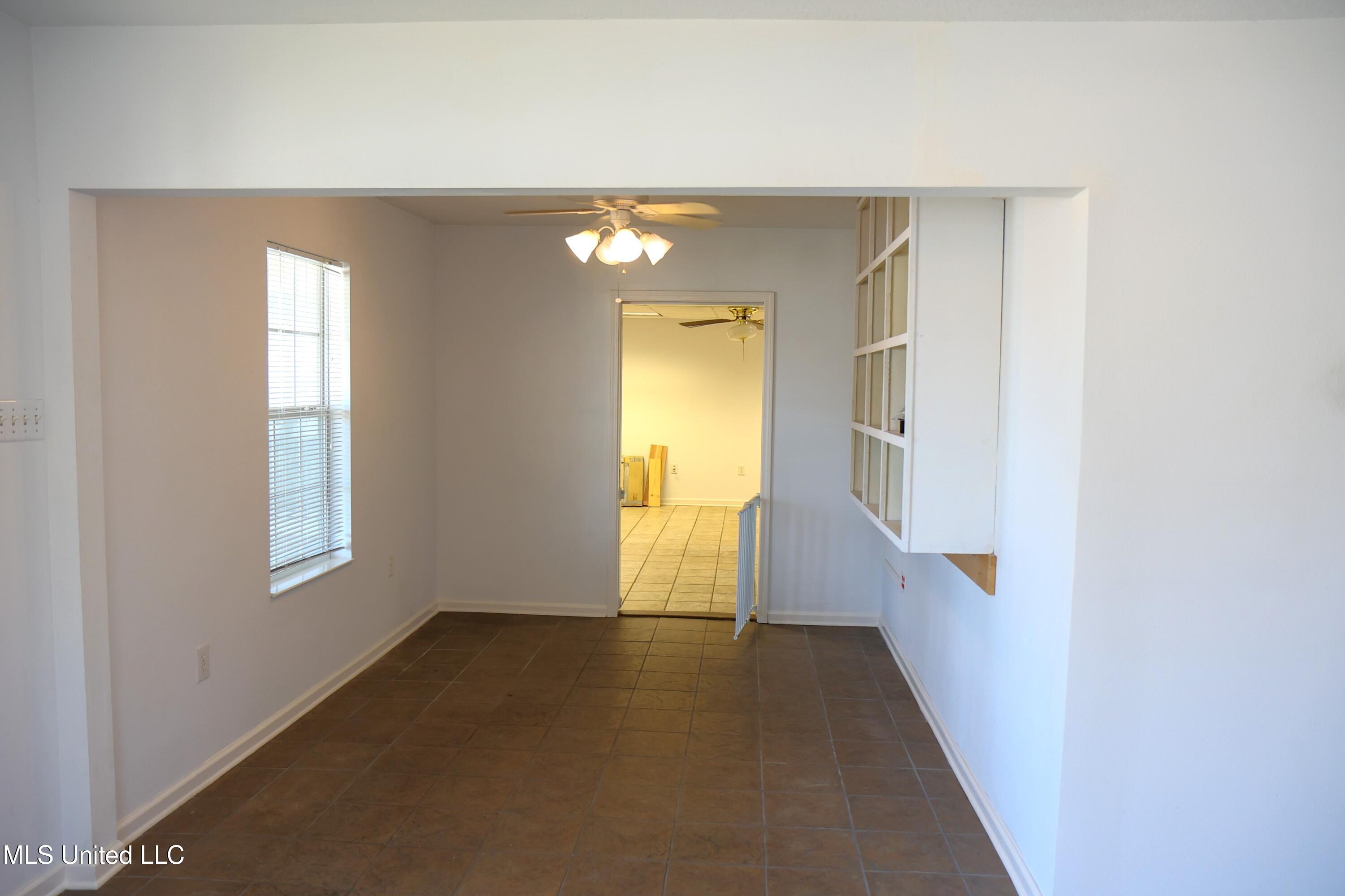 1915 Ingalls Avenue Property Photo 15