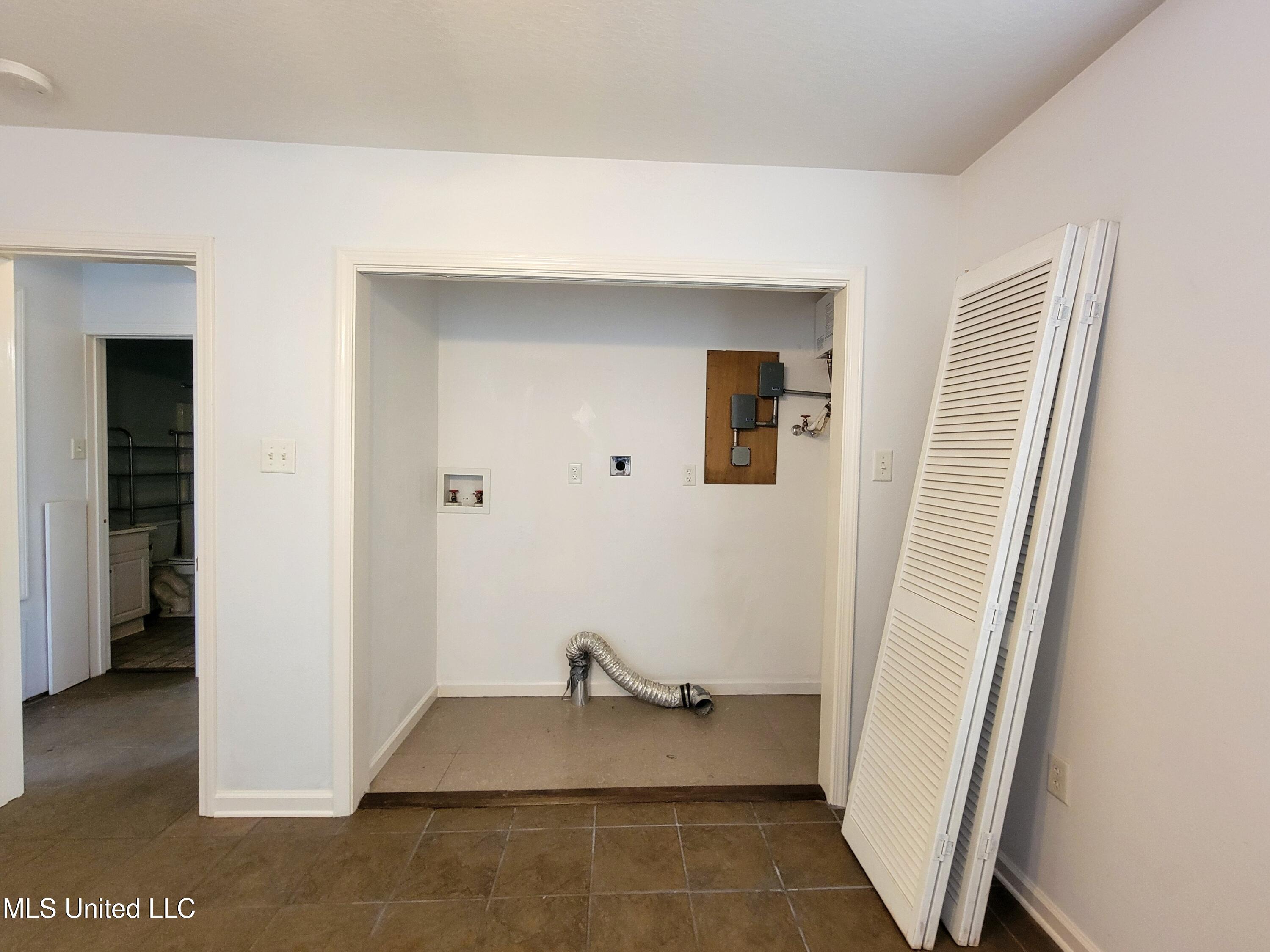 1915 Ingalls Avenue Property Photo 22