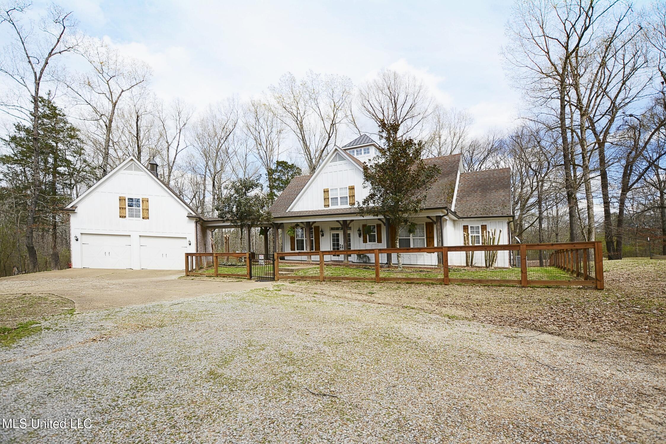 149 Strickland Cove Property Photo 1