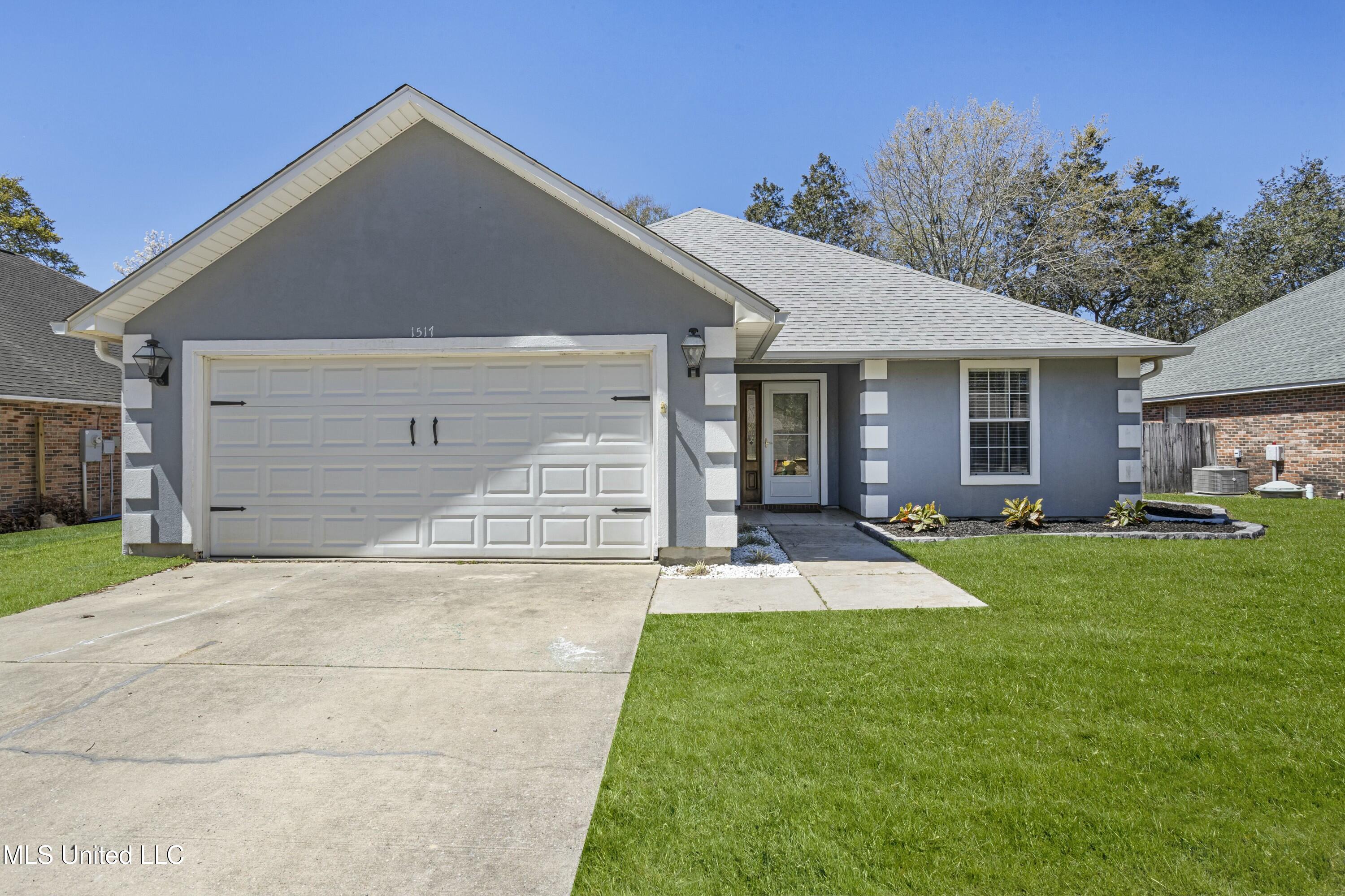 1517 Porpoise Drive Property Photo 1