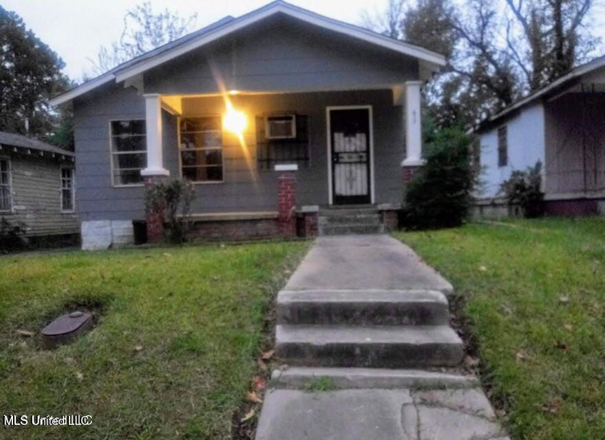 617 Erie Street Property Photo 1