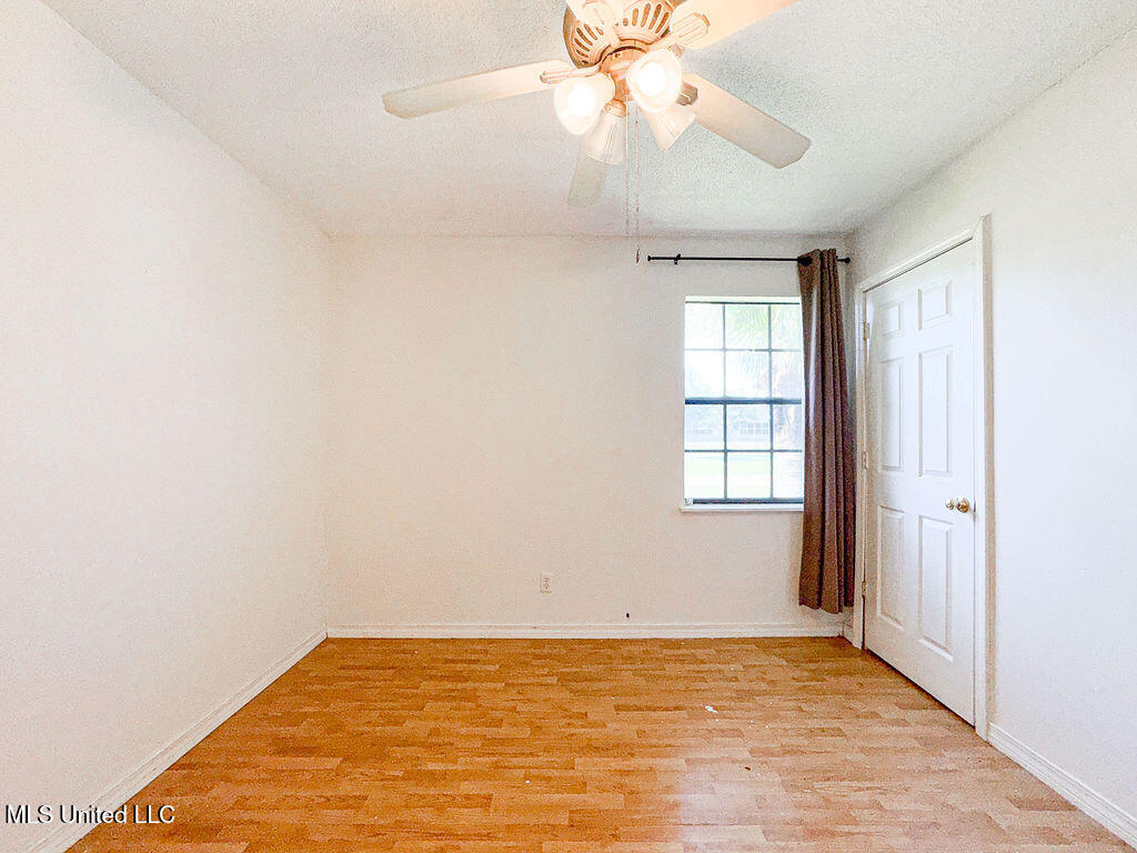 104 Tiffany Street Property Photo 17