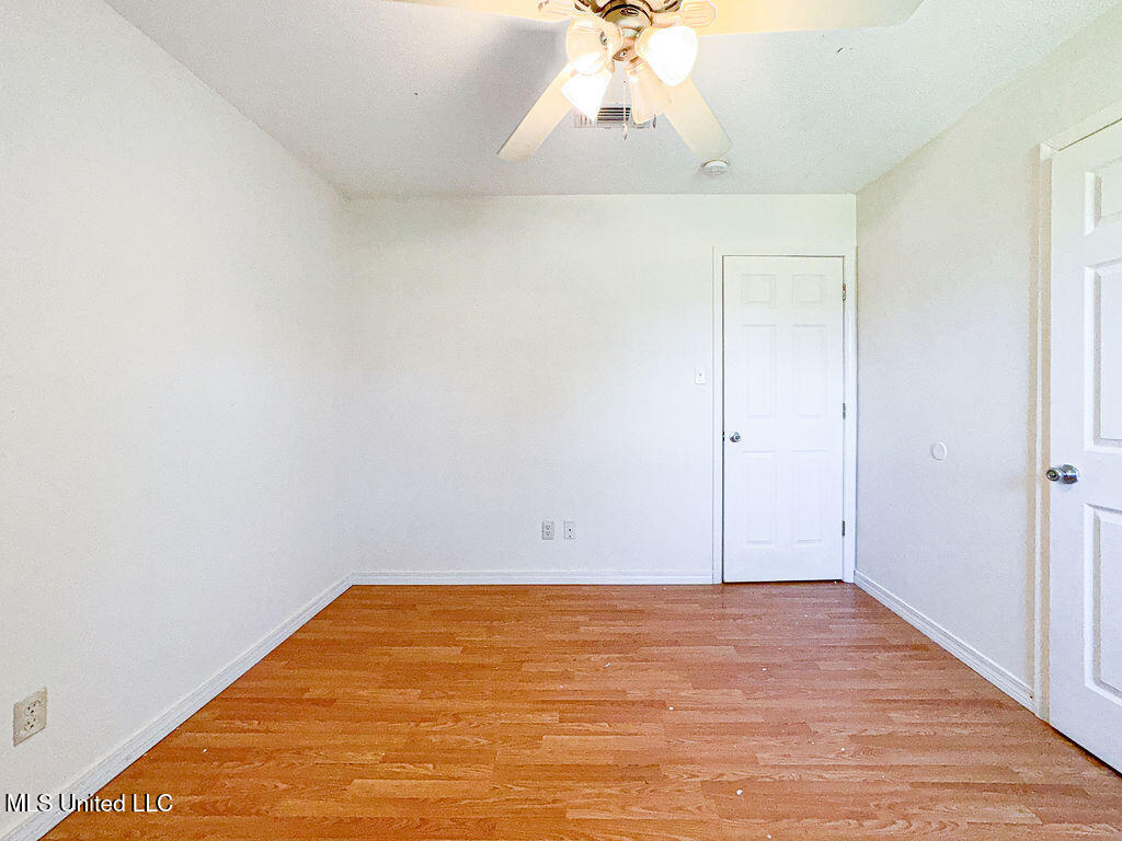 104 Tiffany Street Property Photo 19