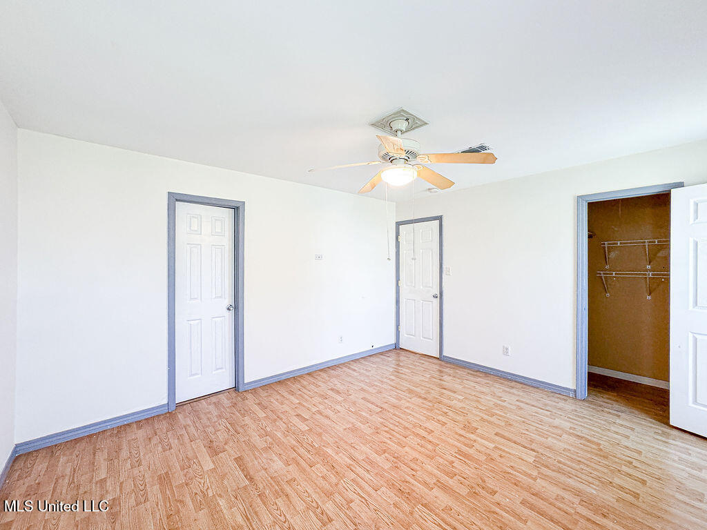 104 Tiffany Street Property Photo 21