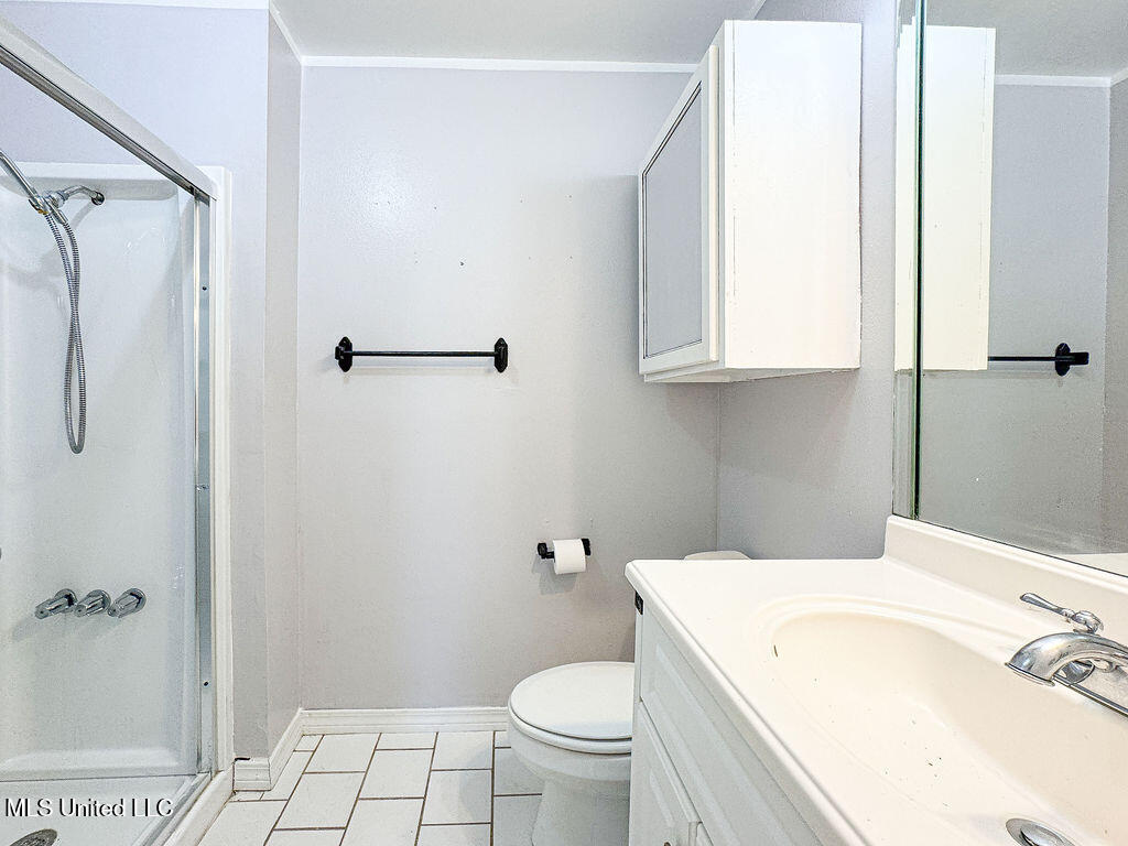 104 Tiffany Street Property Photo 23