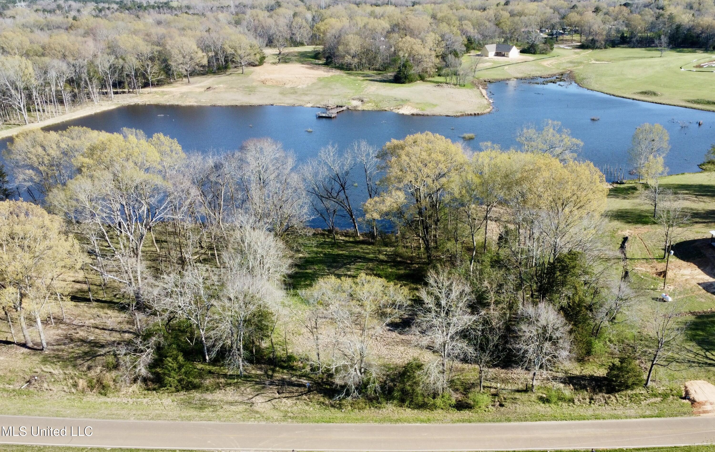 1165 N Ratliff Road Property Photo 2