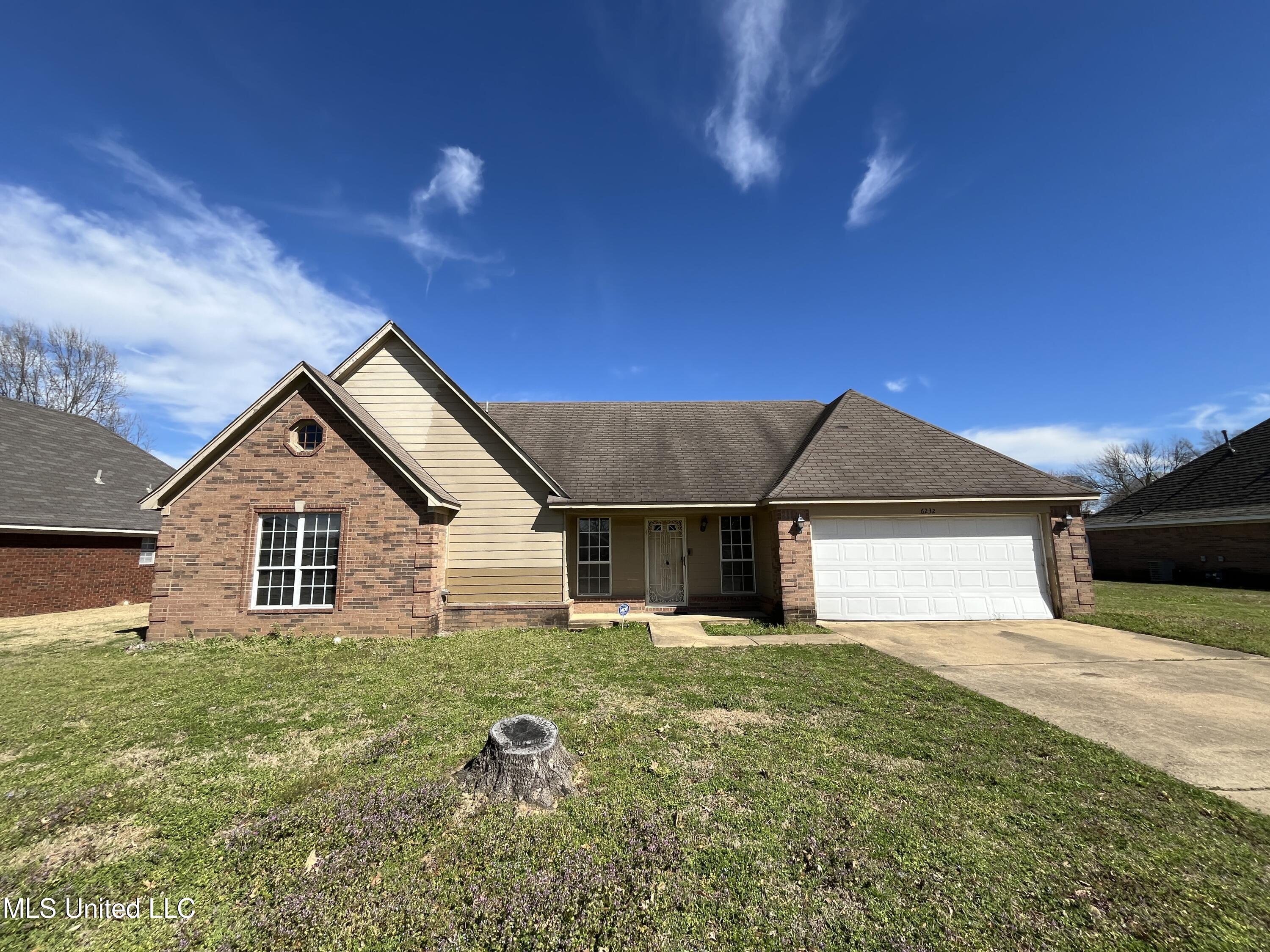 6232 E Ravenwood Lake Drive Property Photo 1
