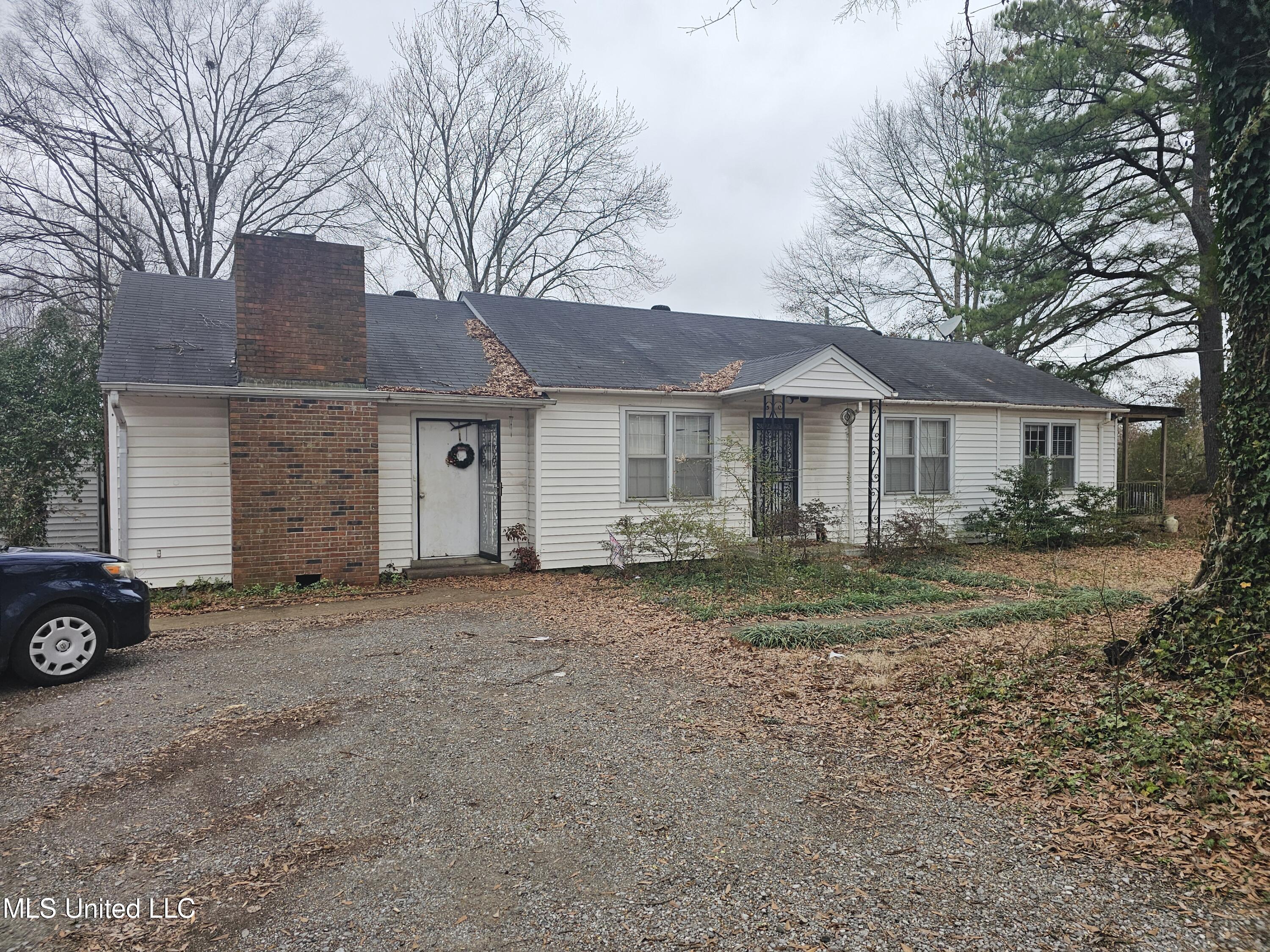 4276 Looxahoma Circle Property Photo 1