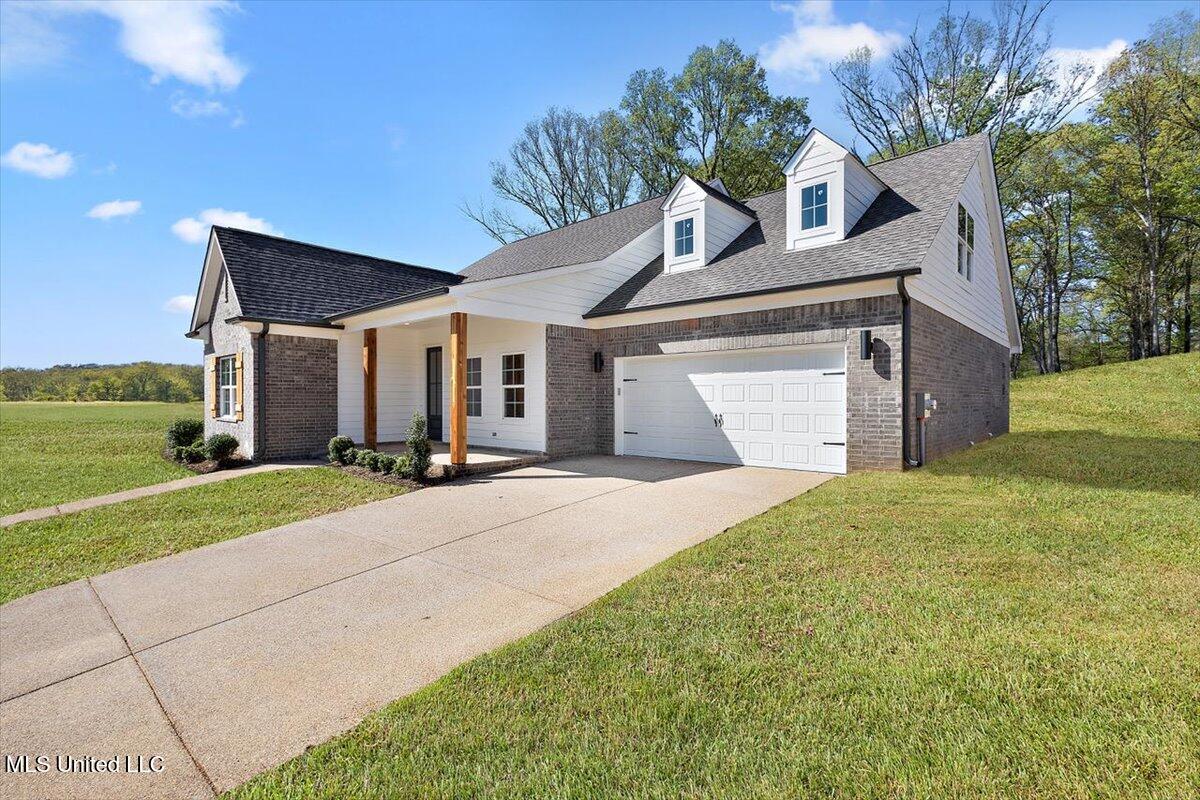 1184 Creekside Lane Property Photo 1