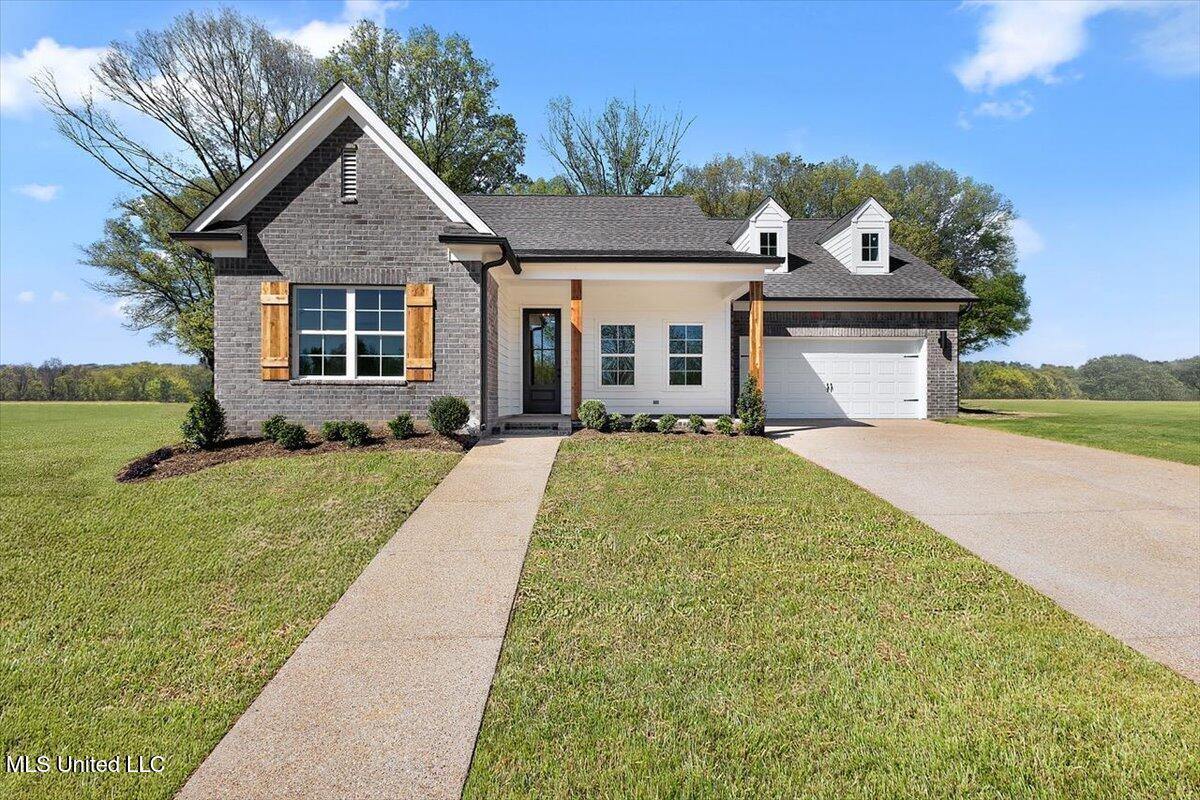 1184 Creekside Lane Property Photo 1