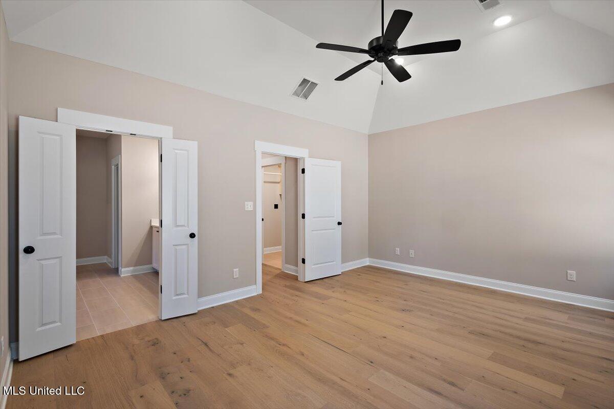 1184 Creekside Lane Property Photo 17