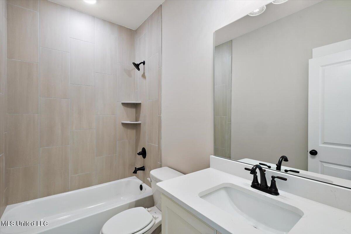 1184 Creekside Lane Property Photo 25