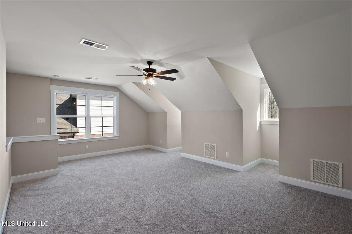 1184 Creekside Lane Property Photo 32