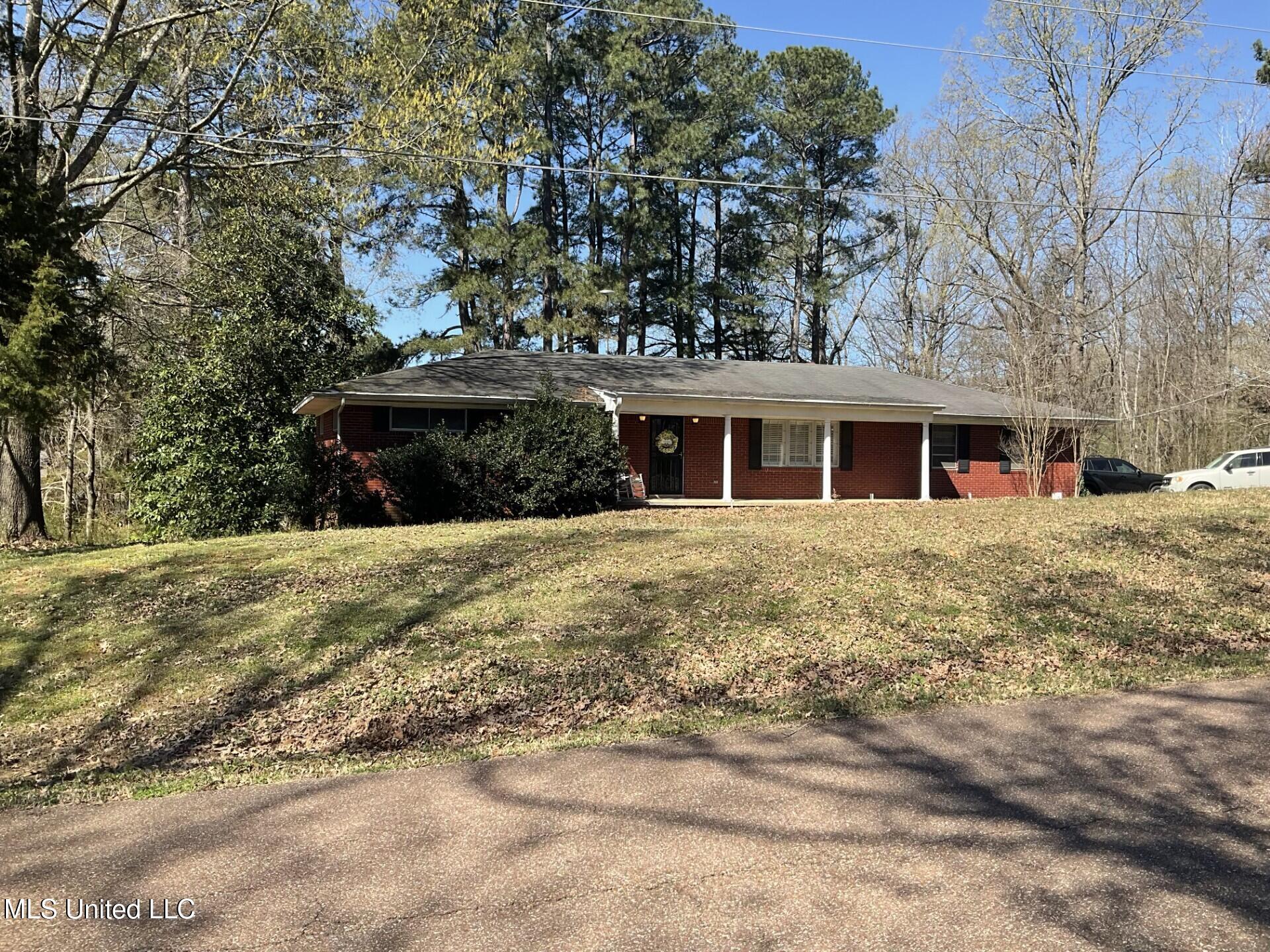 6776 Whippoorwill Road Property Photo 1