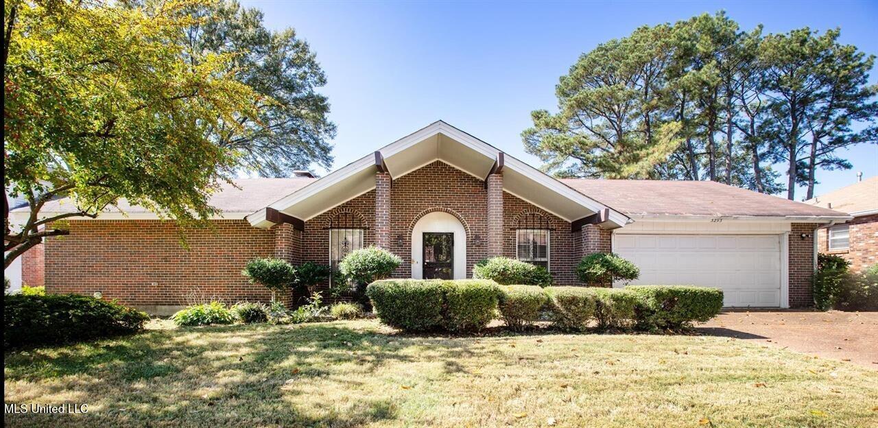 3293 Lansing Drive Property Photo 1