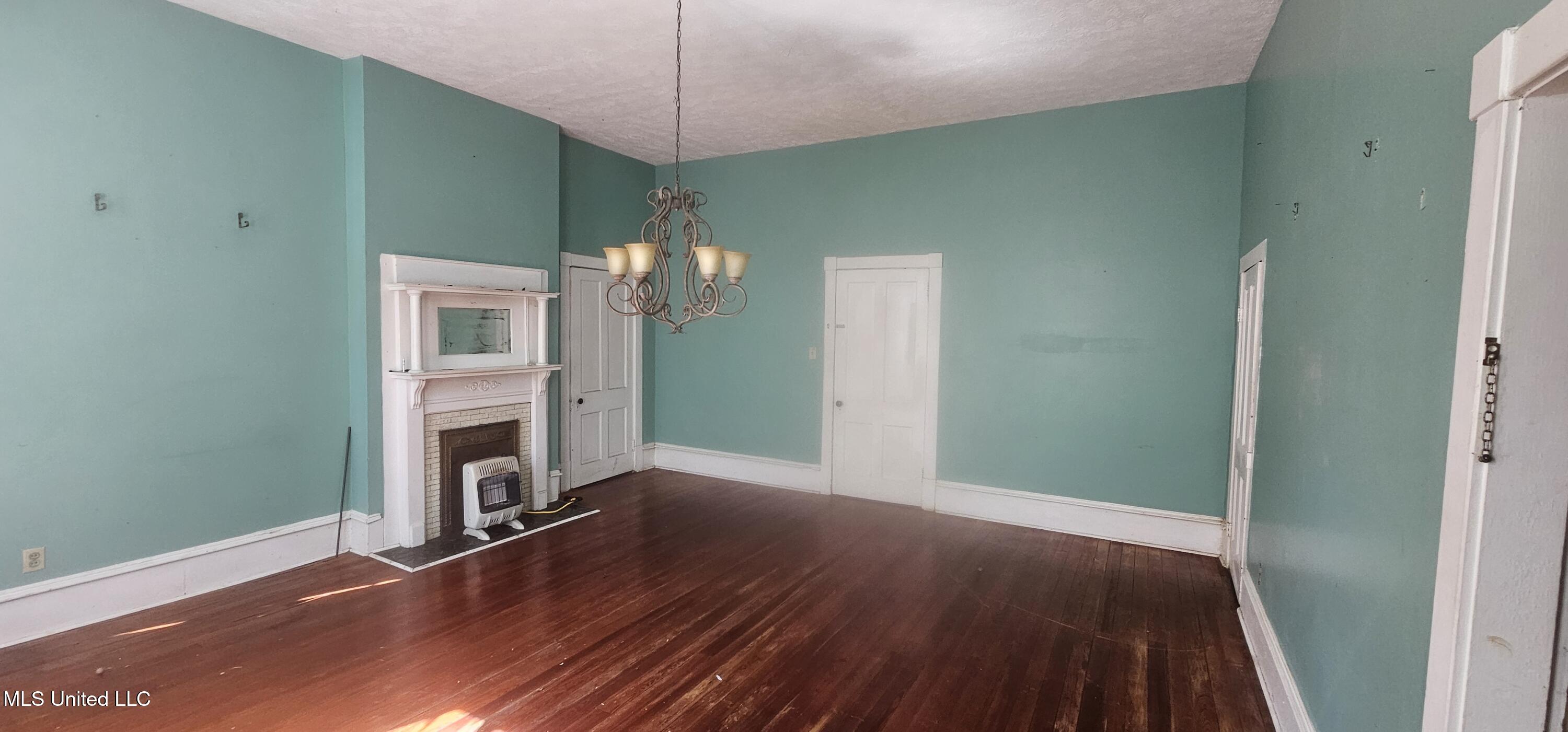 220 Calhoun Avenue Property Photo 5