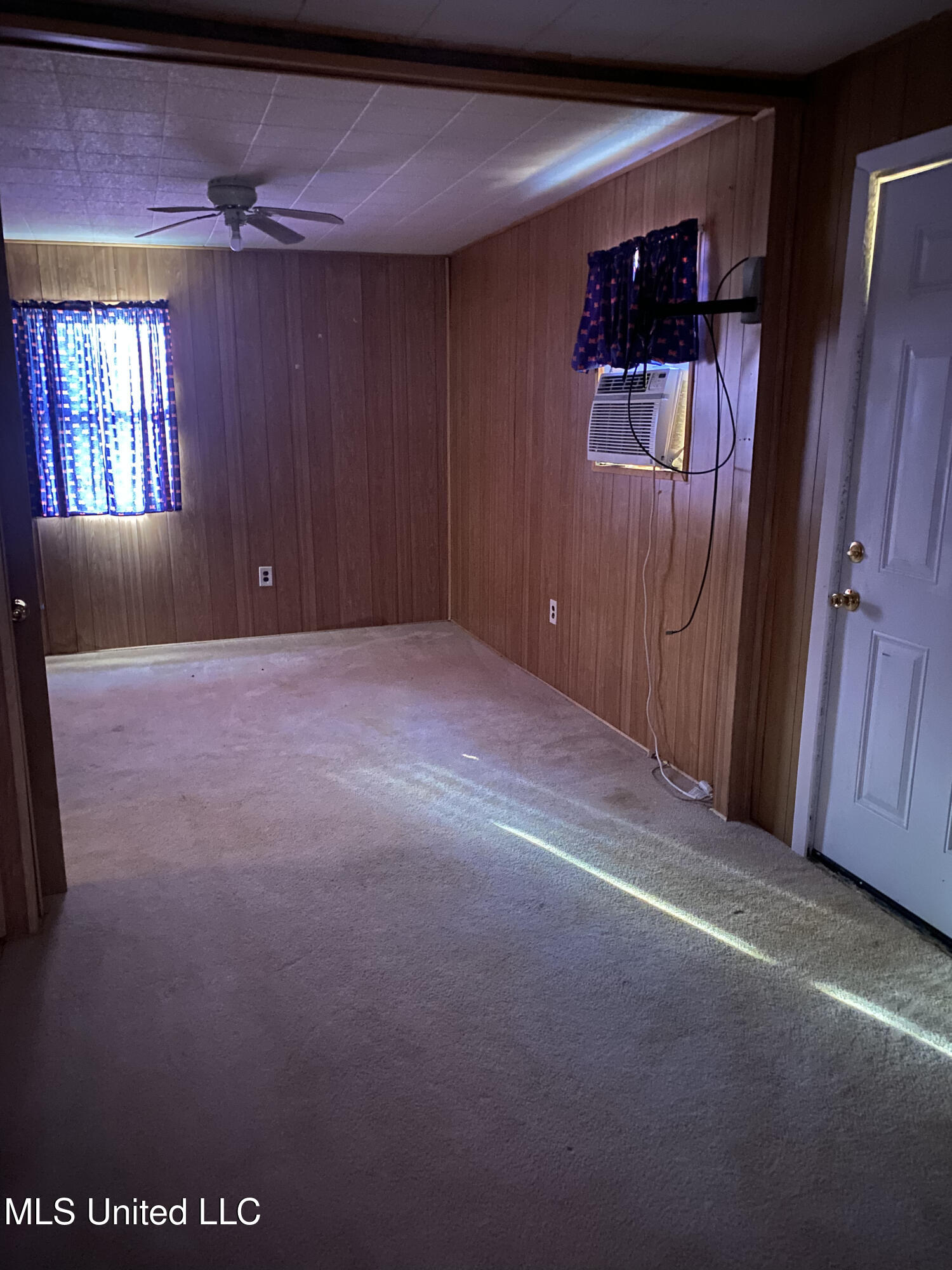 112 Sir Richard Road Property Photo 12