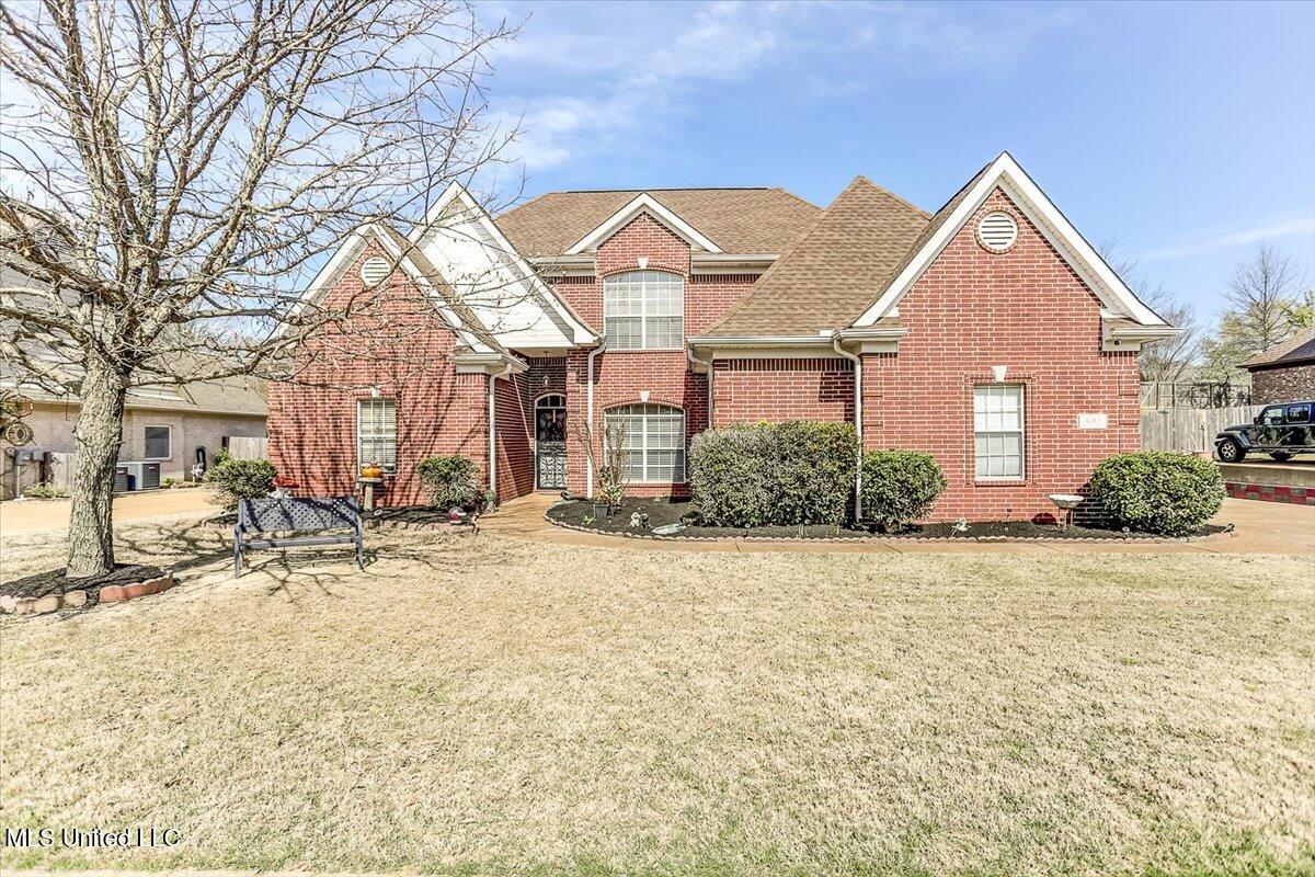 592 Rowan Oak Place Property Photo 1