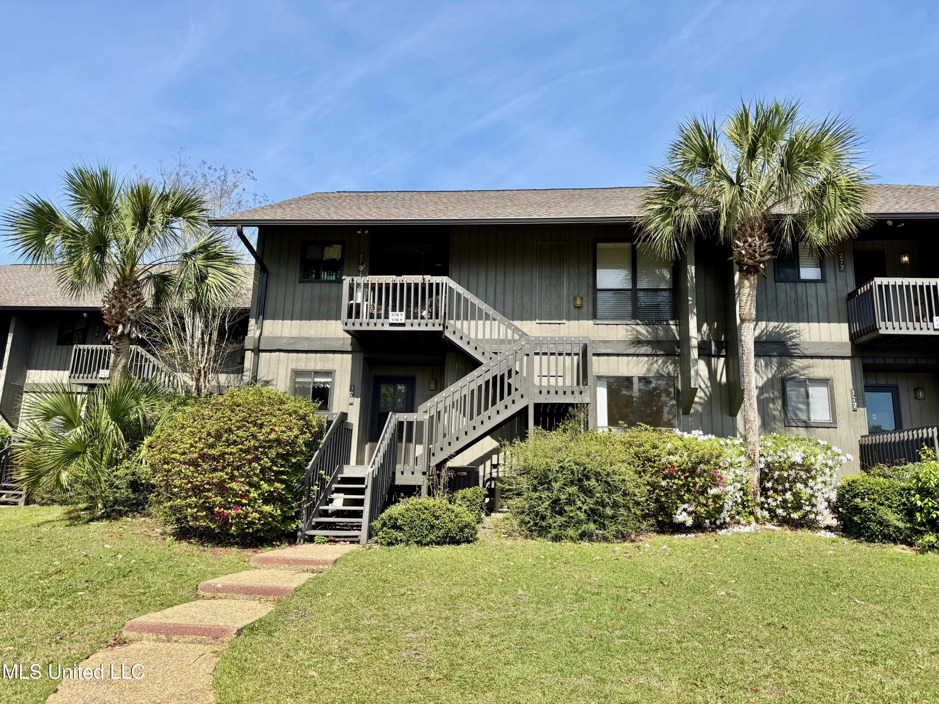 178 Lanai Villa Property Photo 1