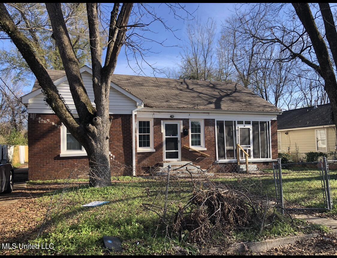 122 Princeton Street Property Photo 1