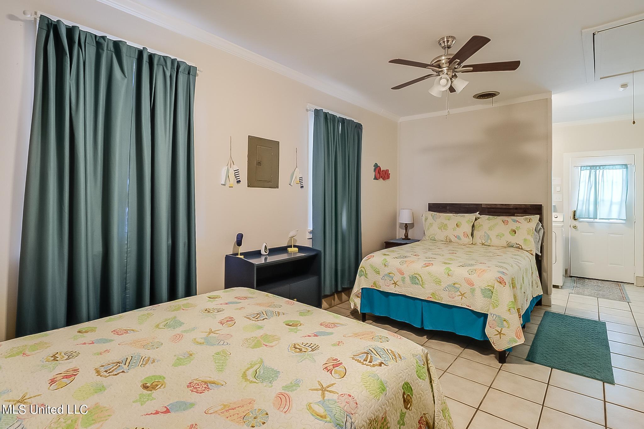 121 E Second Street Property Photo 20