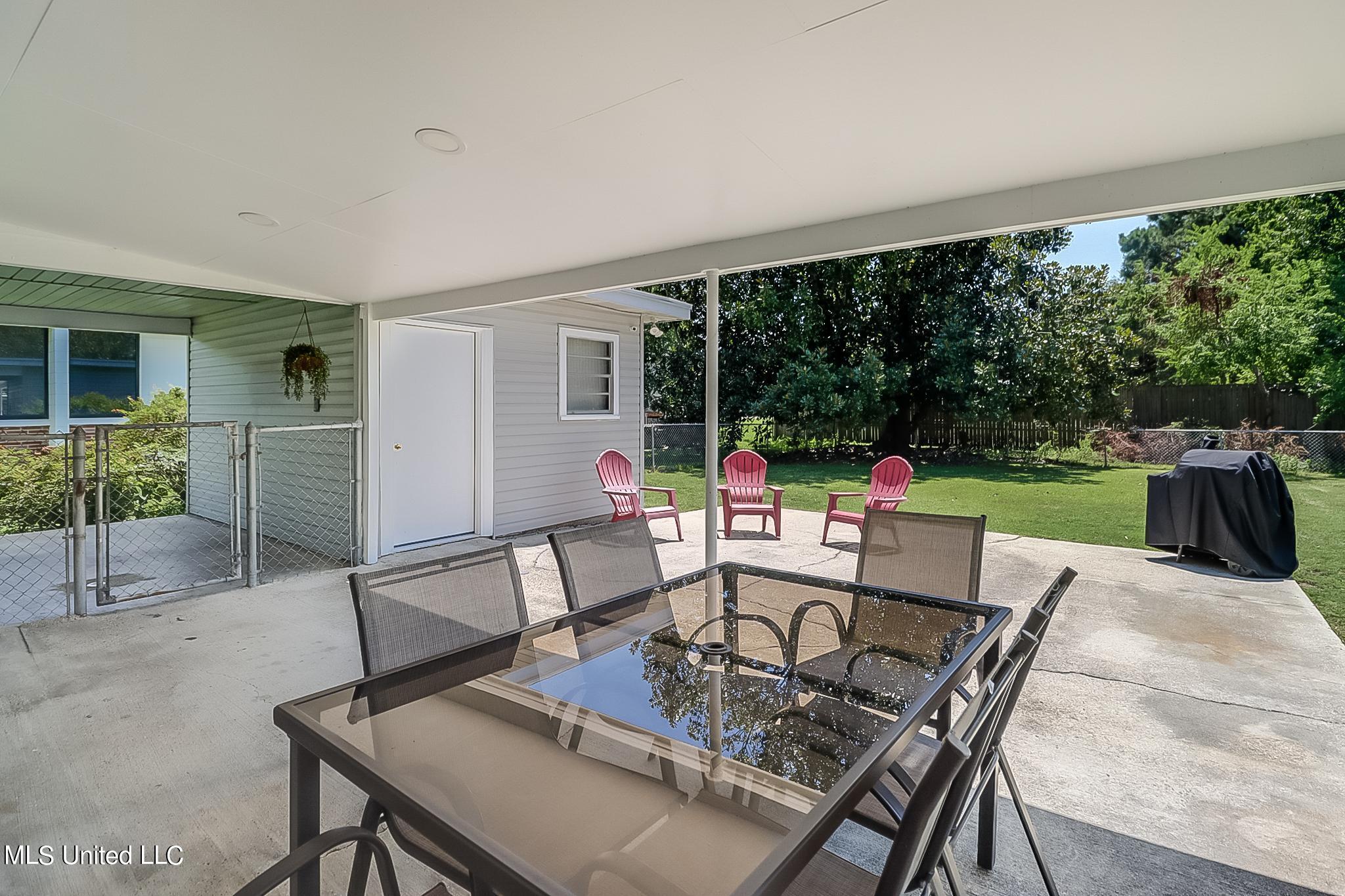 121 E Second Street Property Photo 21