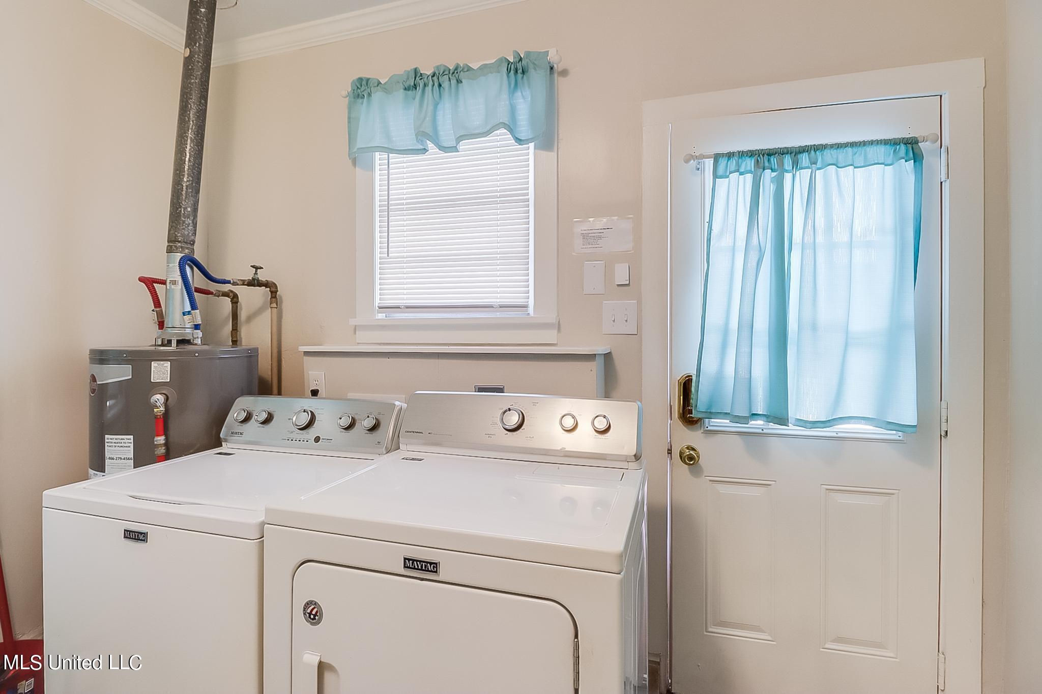 121 E Second Street Property Photo 22