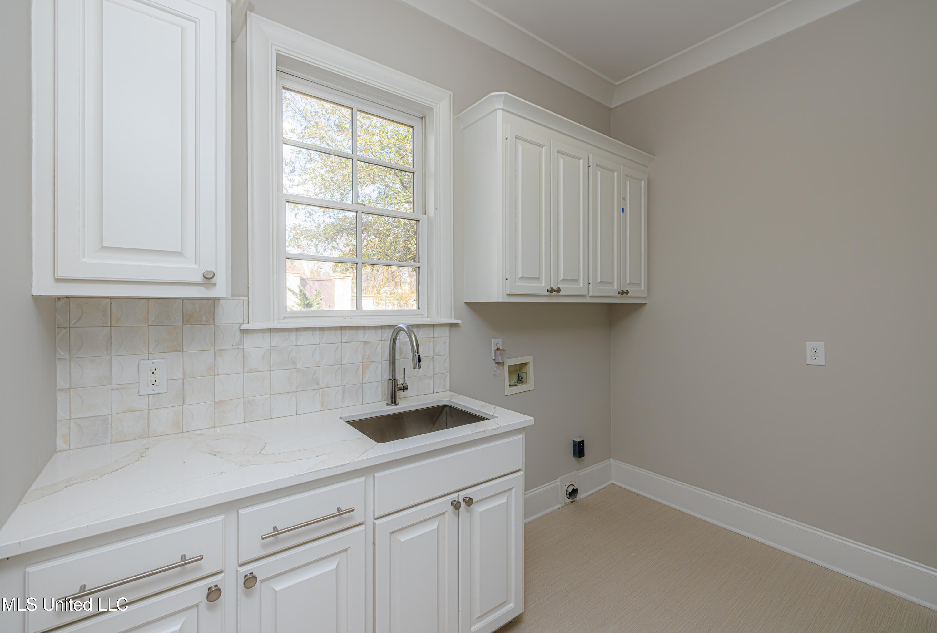 130 W Florida Boulevard Property Photo 11